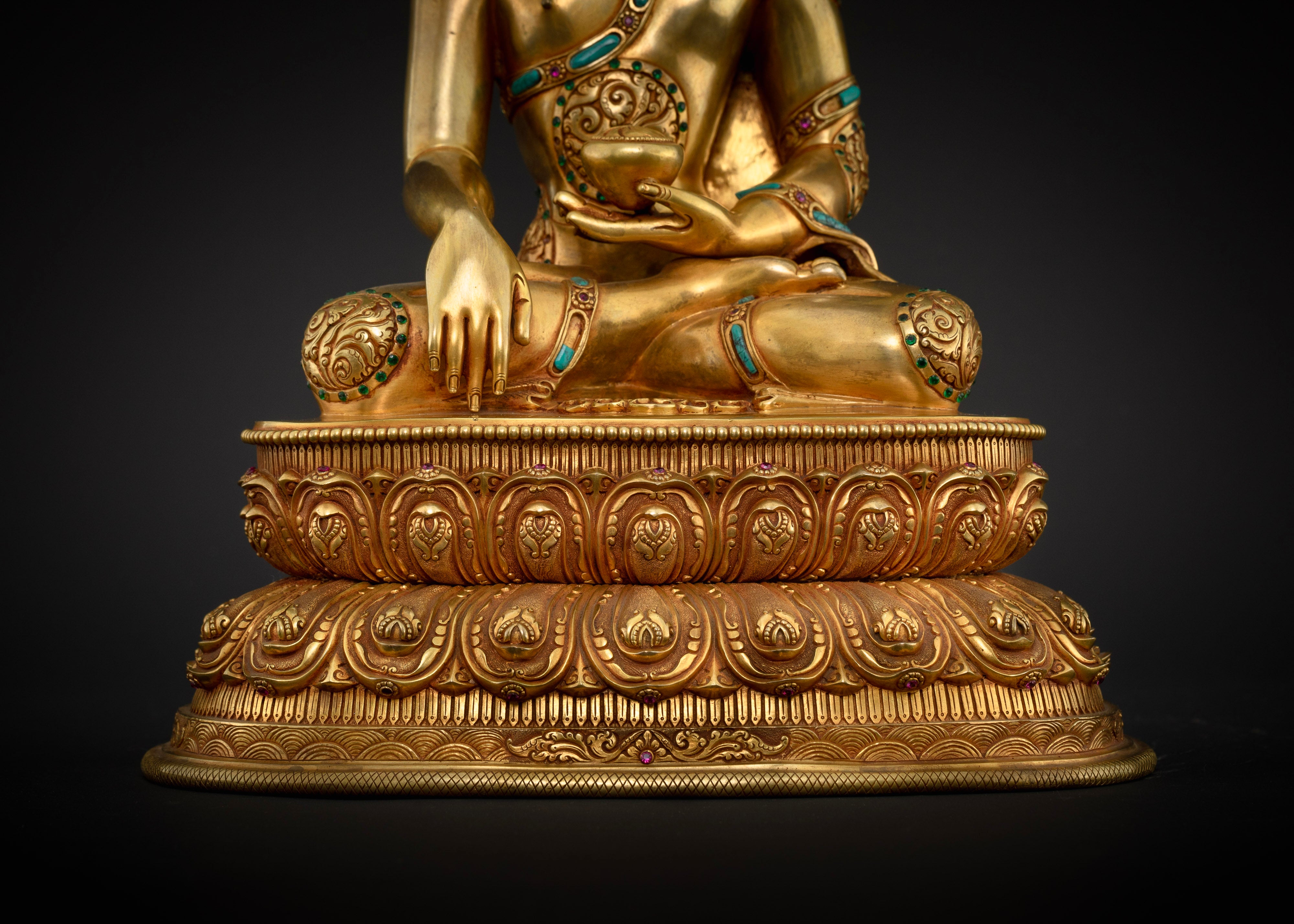 Buddha Statue | Traditional Himalayan Art