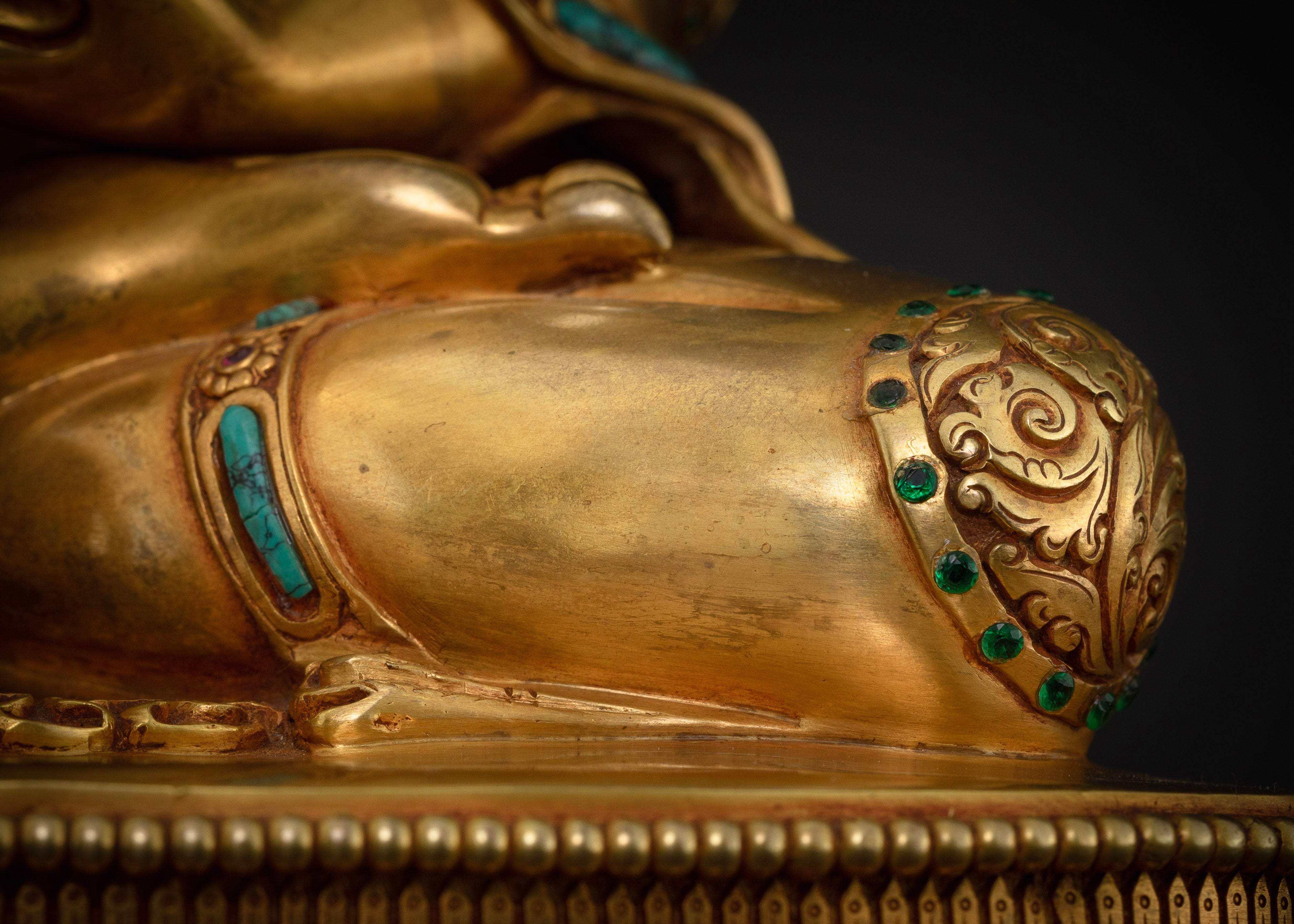 Buddha Statue | Traditional Himalayan Art