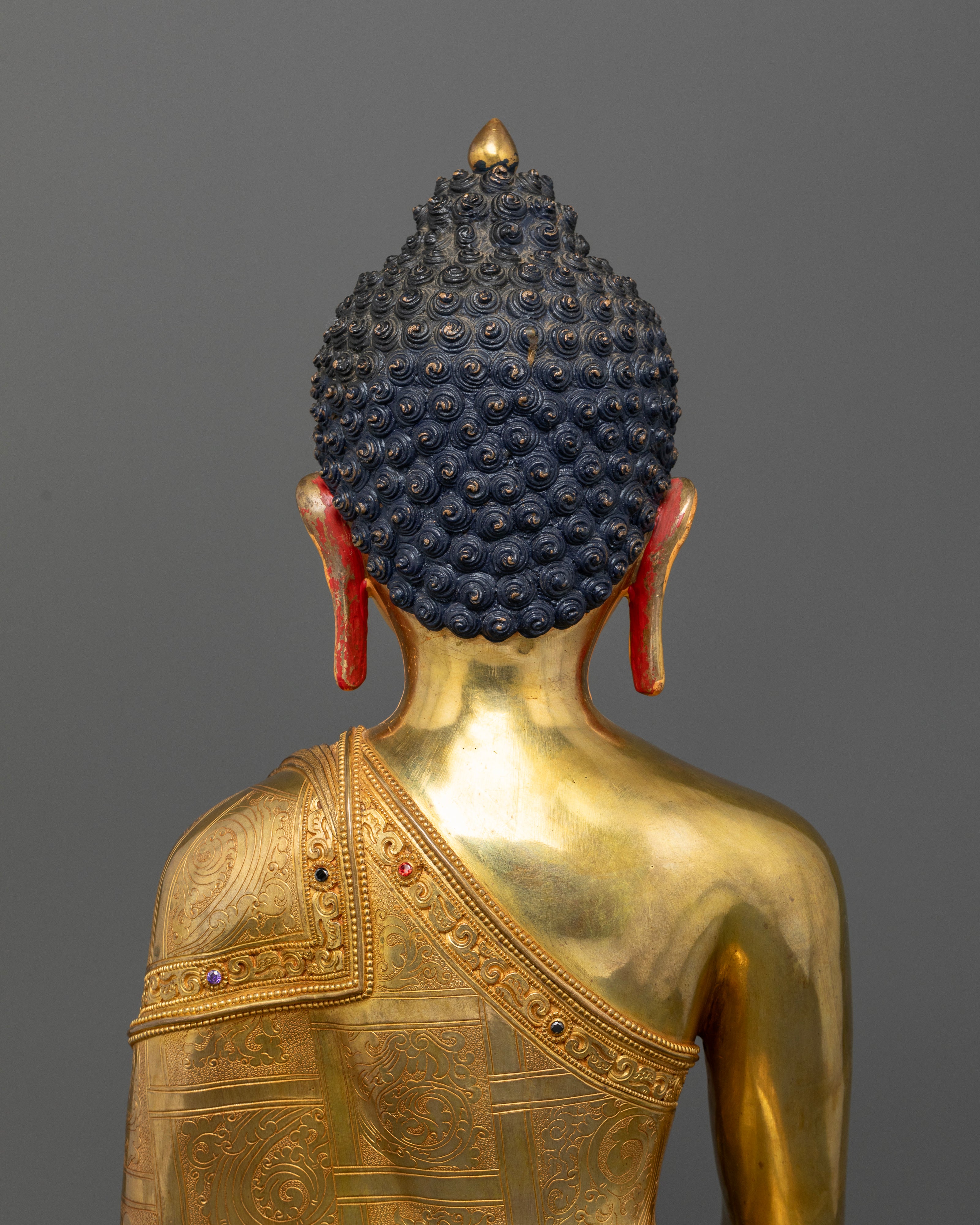 The Golden Beacon: Buddha Shakyamuni’s Illuminated Presence