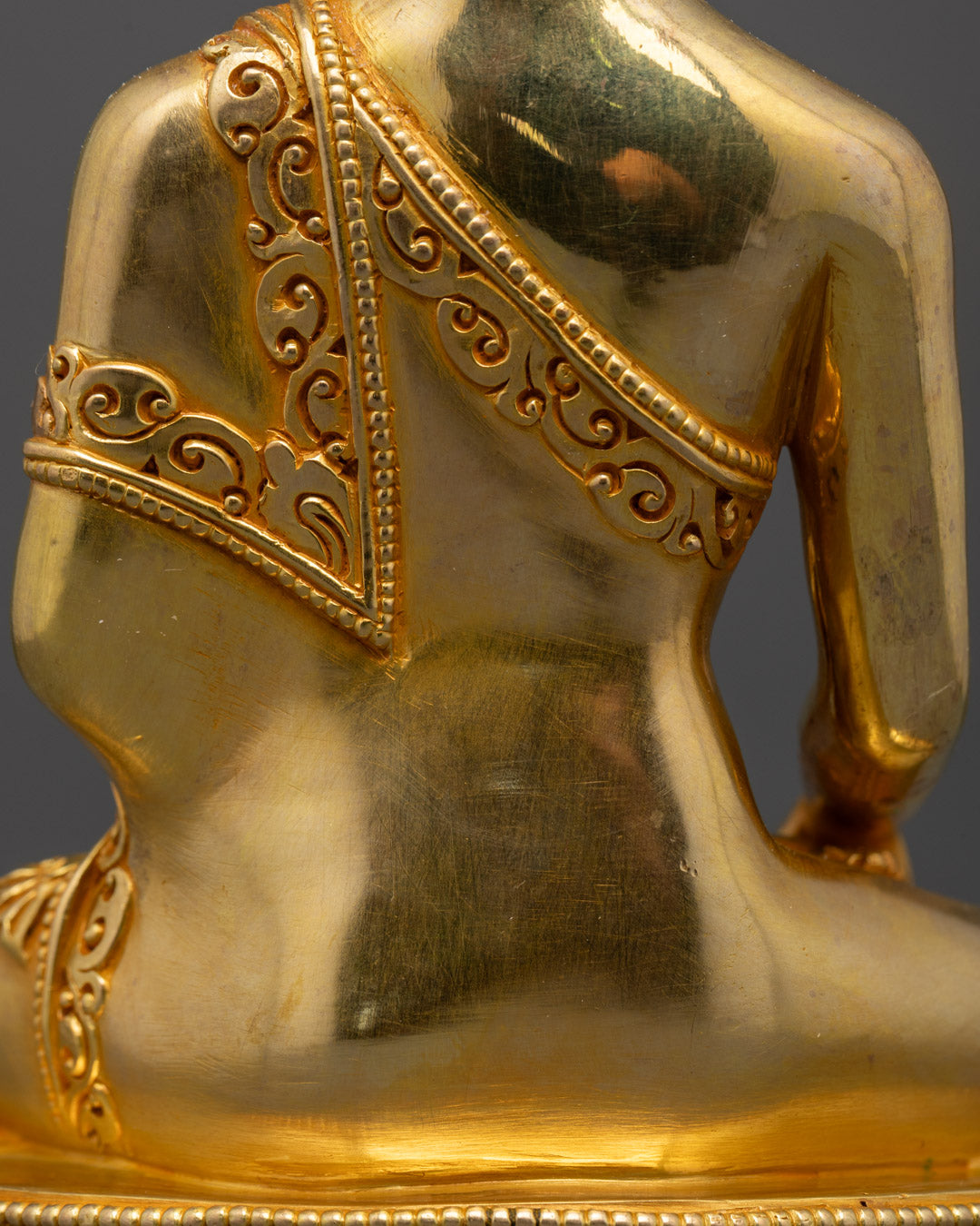 Traditional Shakyamuni Buddha Statue | Buddhist Enlightenment Artwork