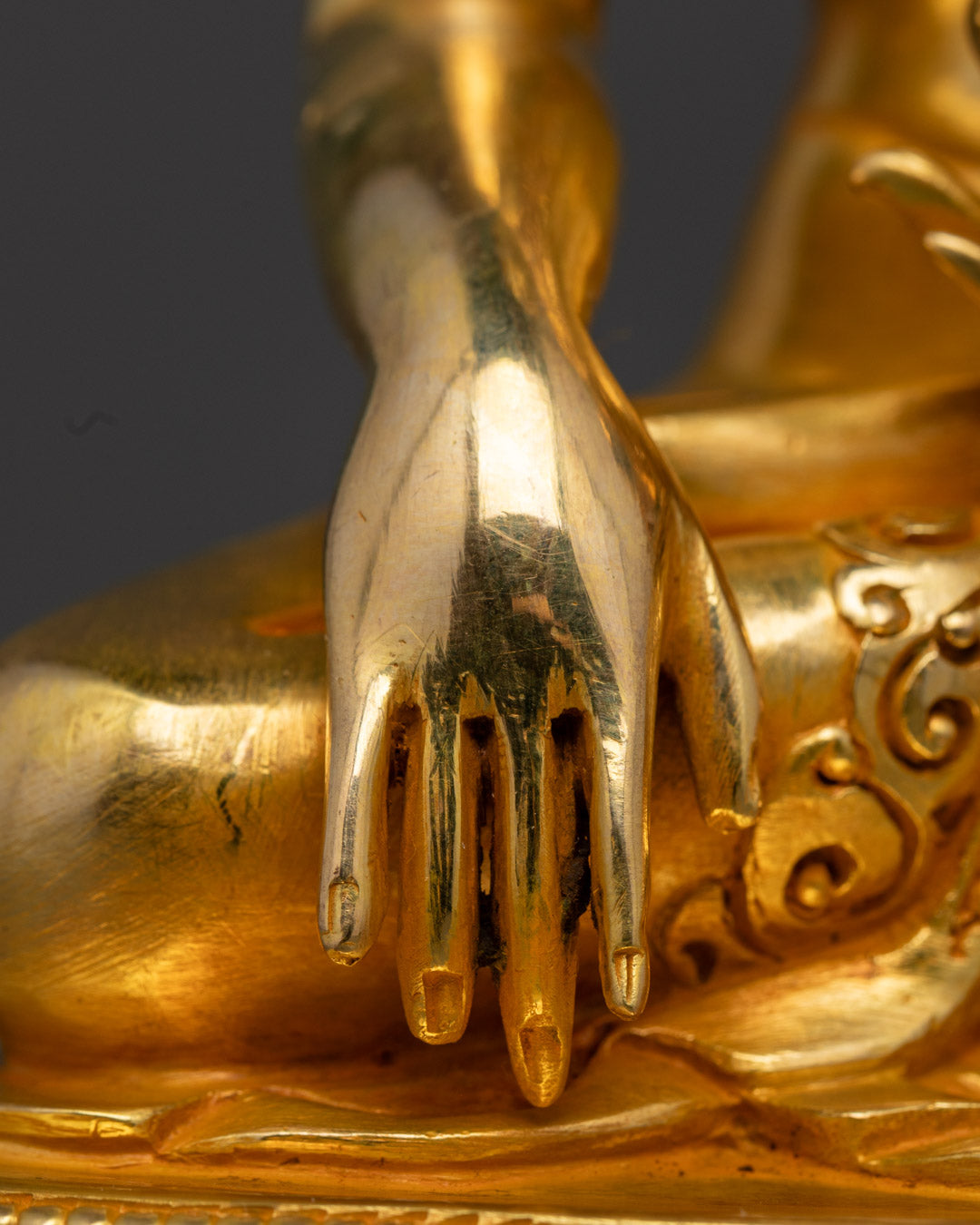 Traditional Shakyamuni Buddha Statue | Buddhist Enlightenment Artwork