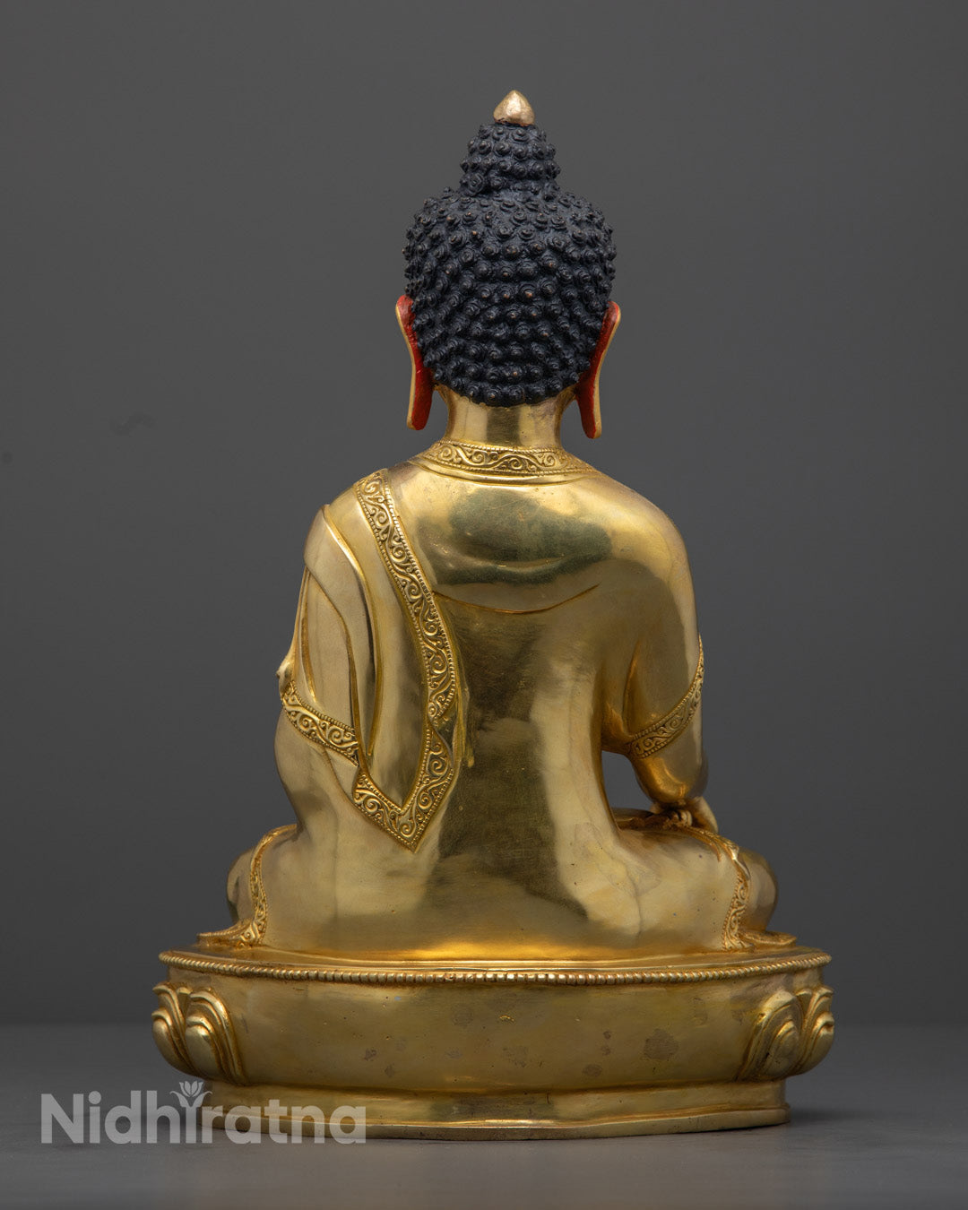 Buddhist Shakyamuni Buddha Statue | Traditional Hand-Carved Sculpture