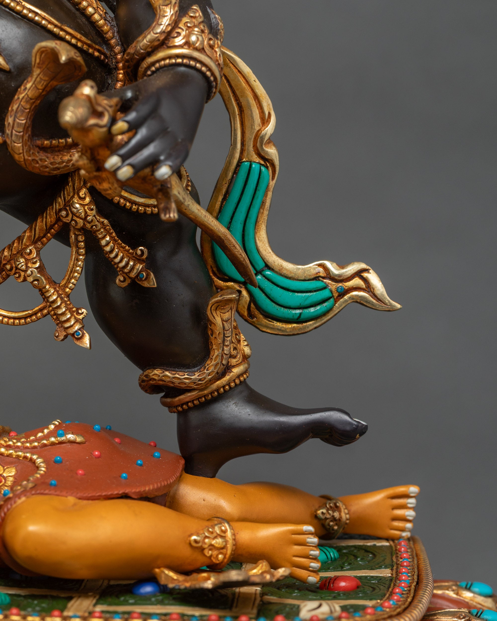 Enthroned Black Dzambhala Statue | Attract Abundance & Remove Poverty