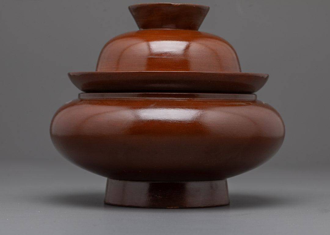 Bottom of Wooden Paru Bowl revealing fine craftsmanship and base detailing
