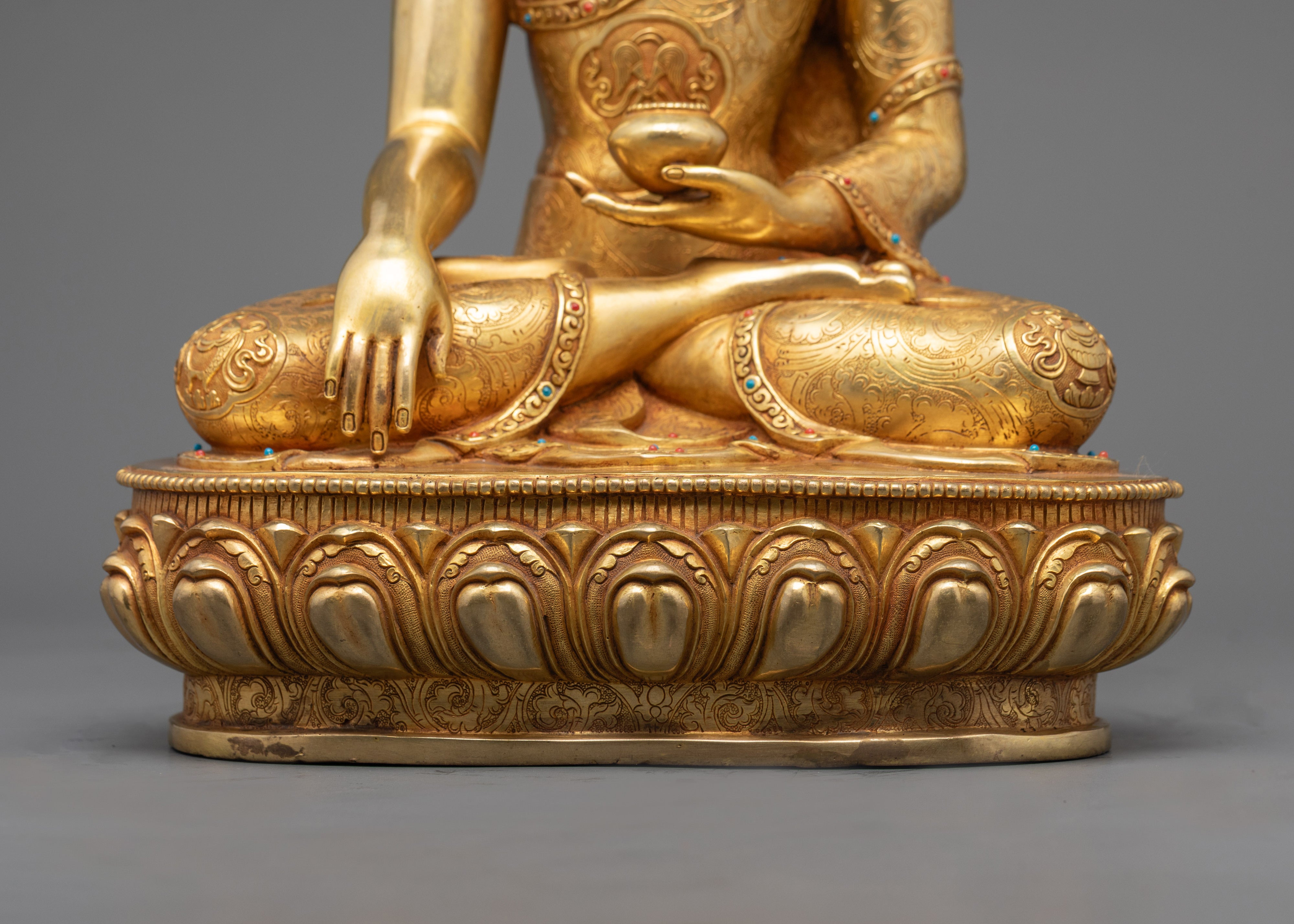 Traditionally Hand-carved Shakyamuni Buddha Statue