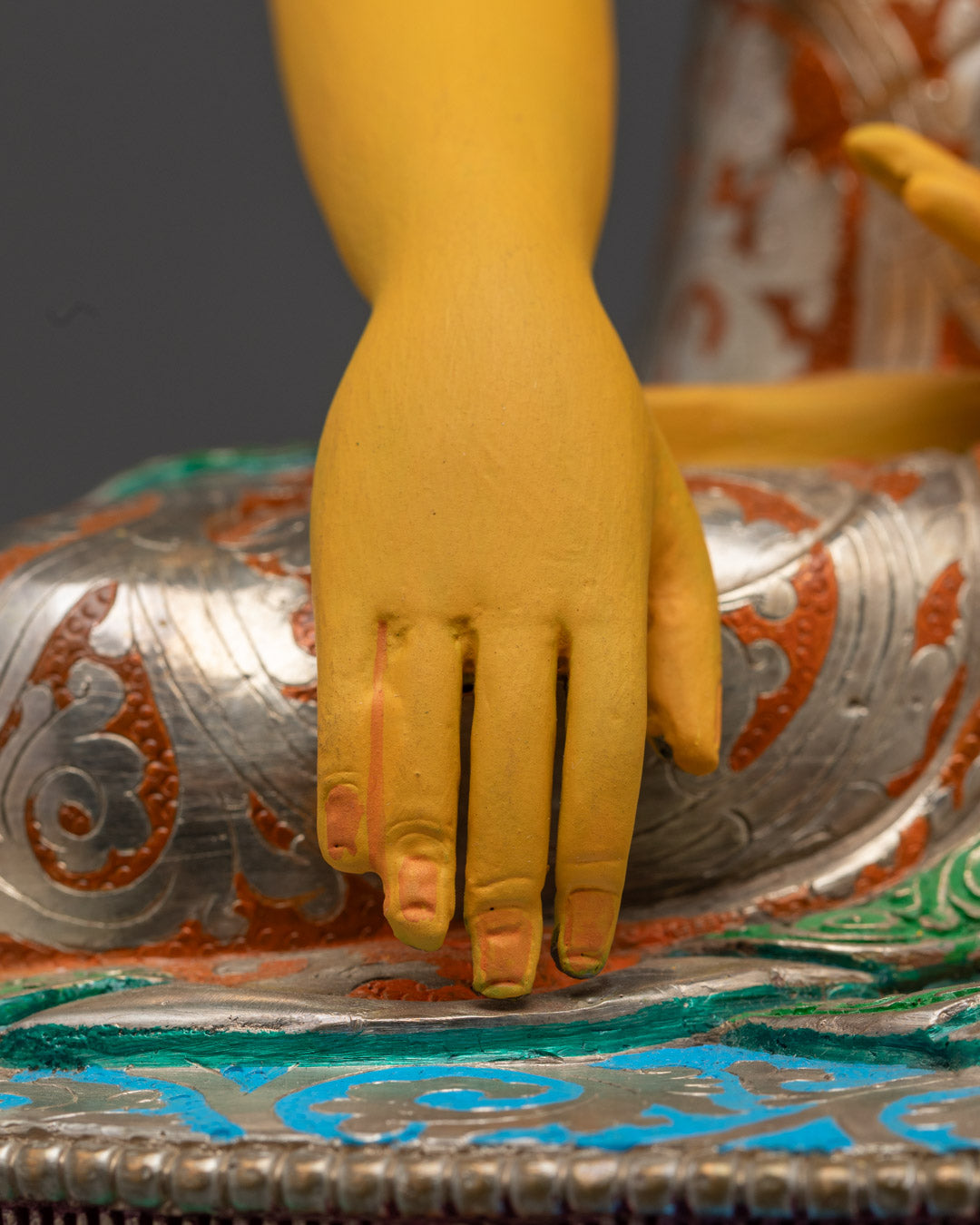 Yellow-Toned Shakyamuni Buddha Statue | Enlightenment & Inner Peace
