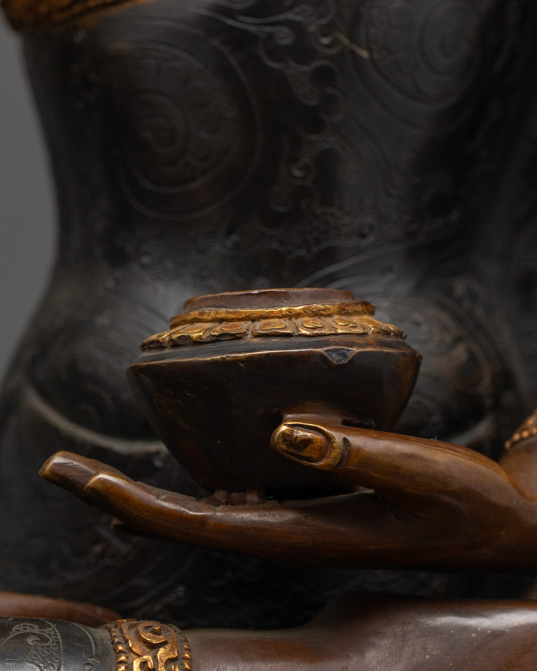Premium Oxidized Shakyamuni Buddha Statue | Tibetan Artwork