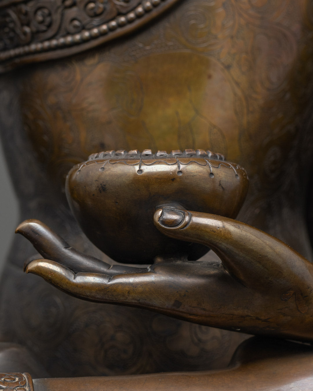 Shakyamuni Buddha Statue | Traditional Buddhist Sculpture