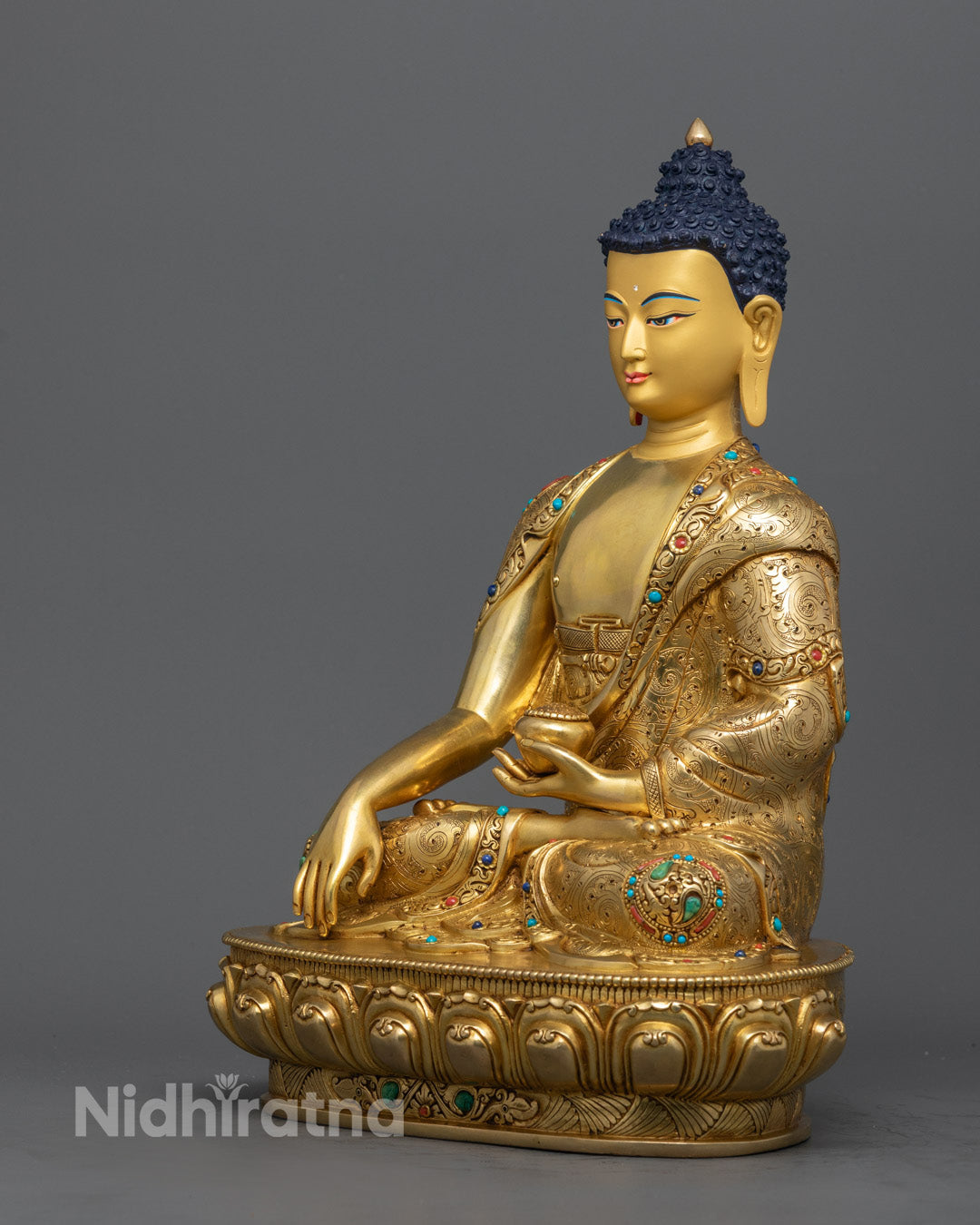 Shakyamuni Buddha Statue – Sacred Nepalese Sculpture for Spiritual Growth