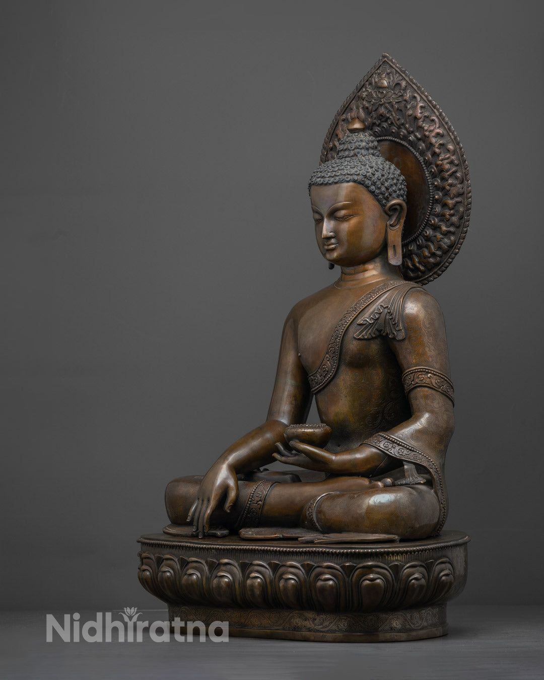Shakyamuni Buddha Statue | Traditional Buddhist Sculpture