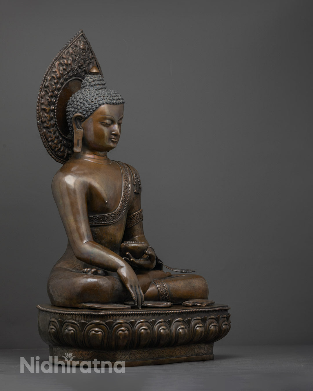 Shakyamuni Buddha Statue | Traditional Buddhist Sculpture