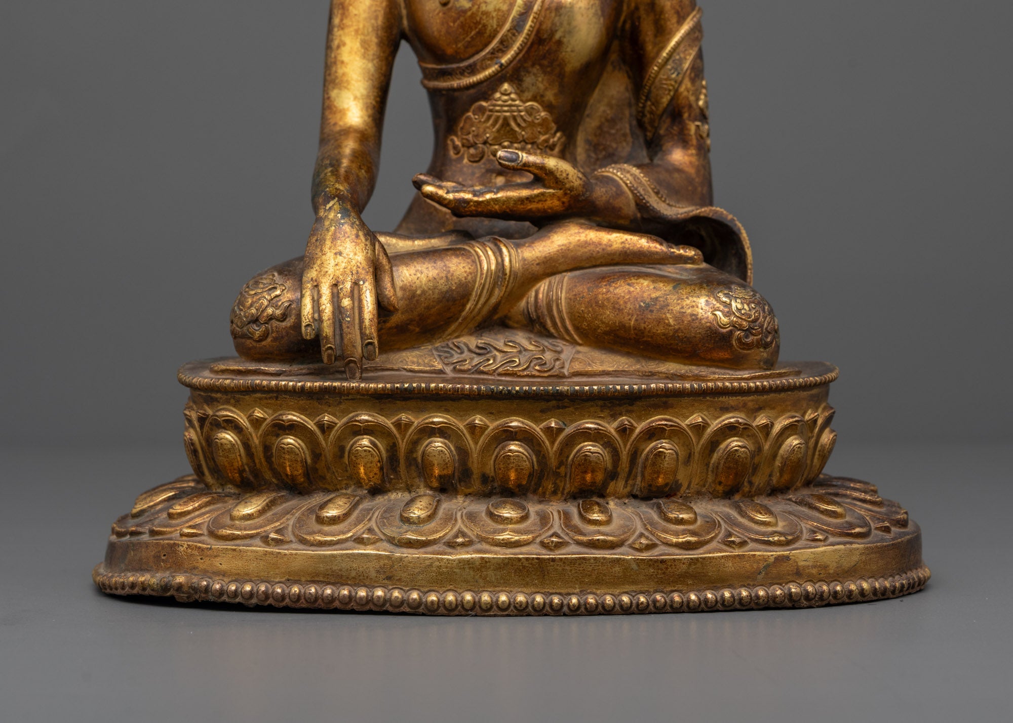 Antique Shakyamuni Buddha Statue | Handcrafted Spiritual Sculpture