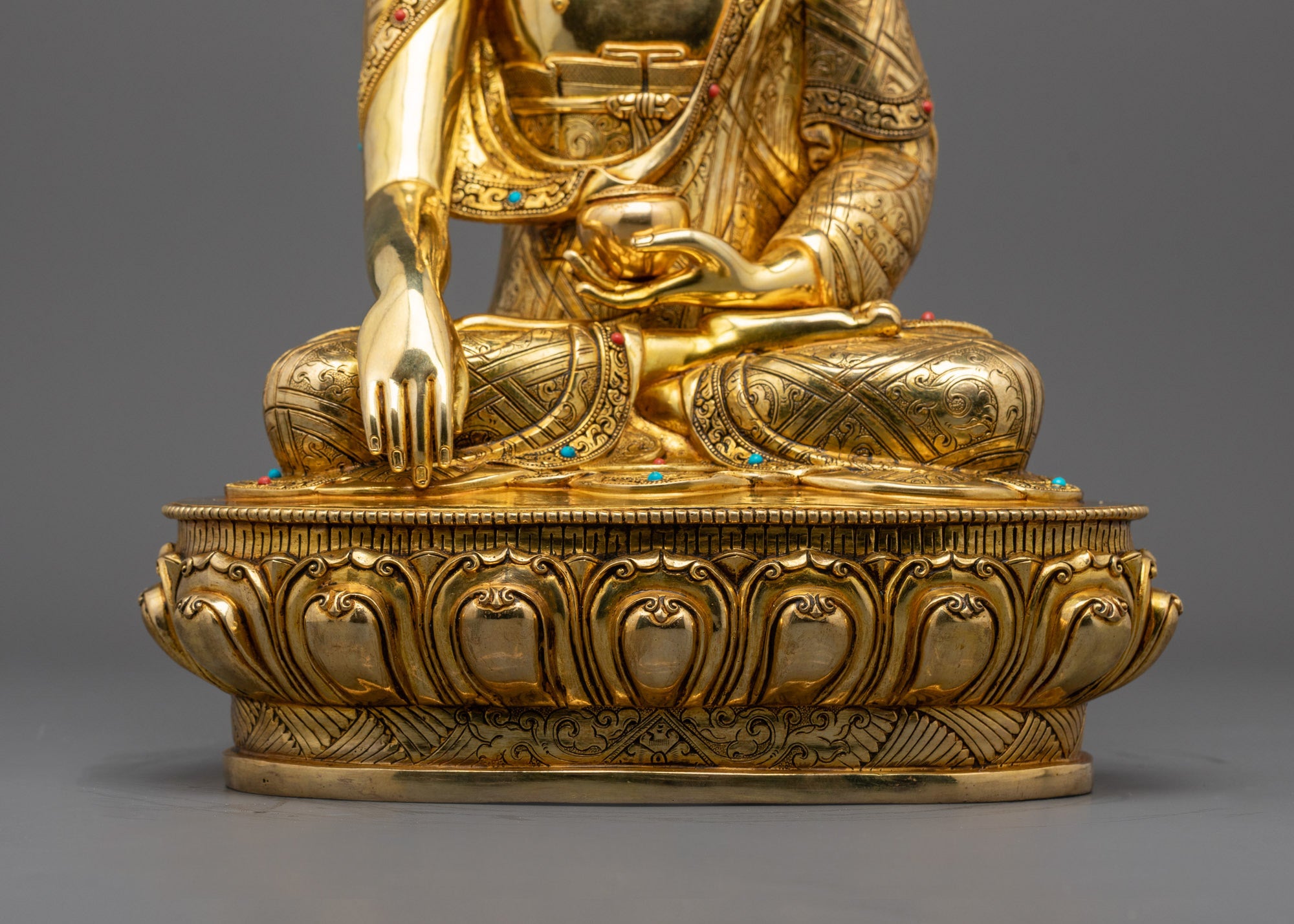 Buddha Shakyamuni Statue from Nepal | Masterful Artisan Craftsmanship
