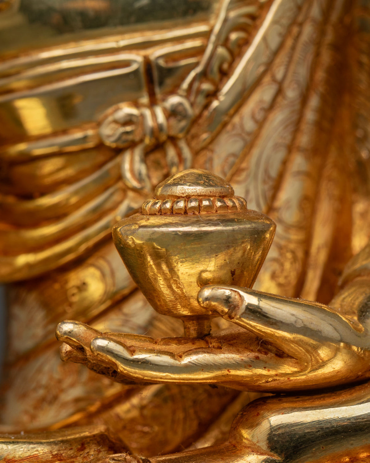 Shakyamuni Buddha | Symbol of Wisdom, Peace & Enlightenment