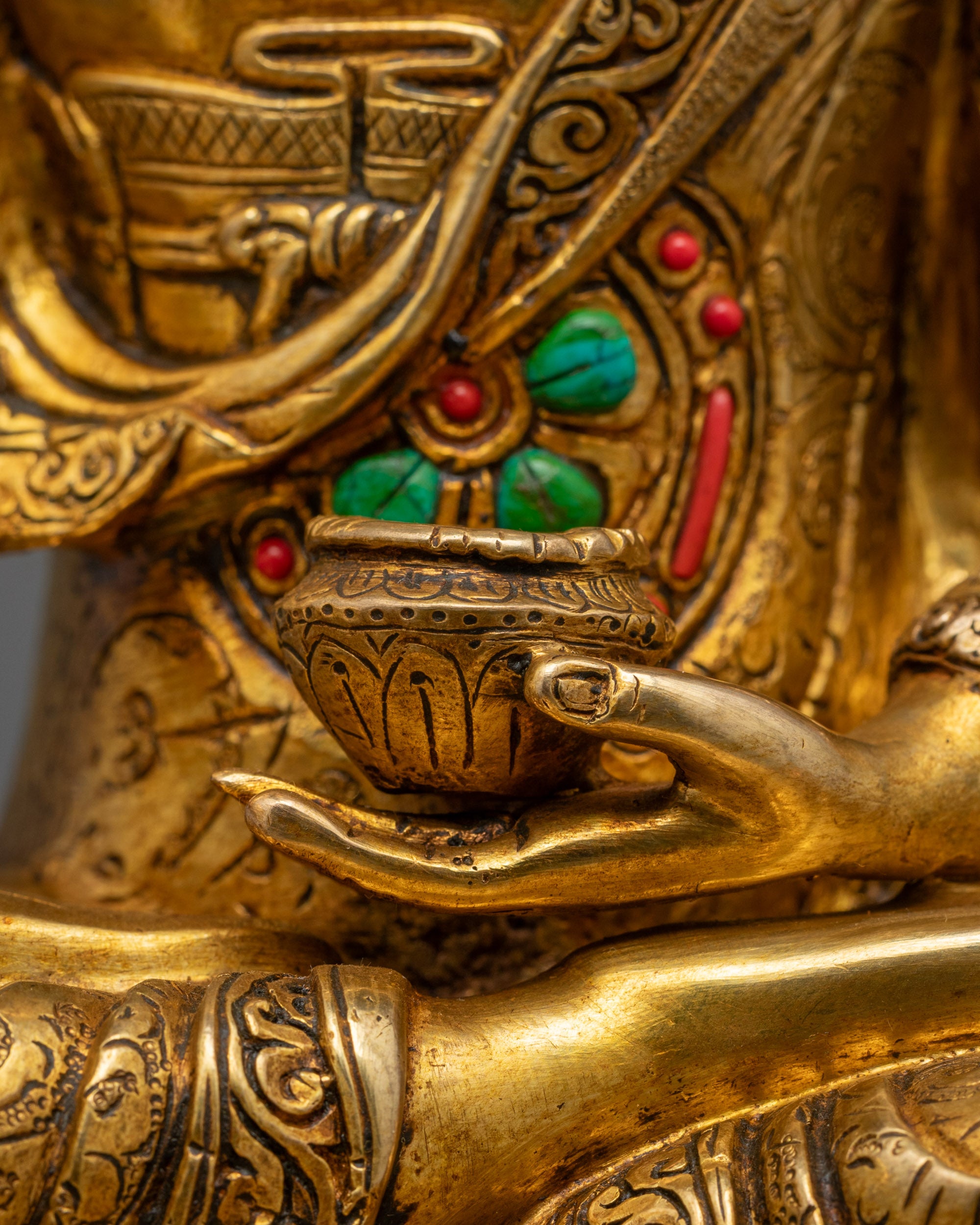 Buy Shakyamuni Buddha Statue | Fire-Gilded Spiritual Artwork