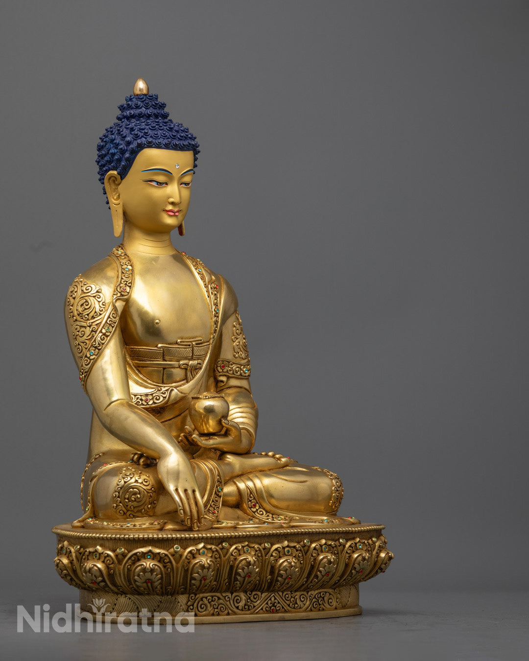 Traditional Shakyamuni Buddha Statue | Nepalese Craftmanship