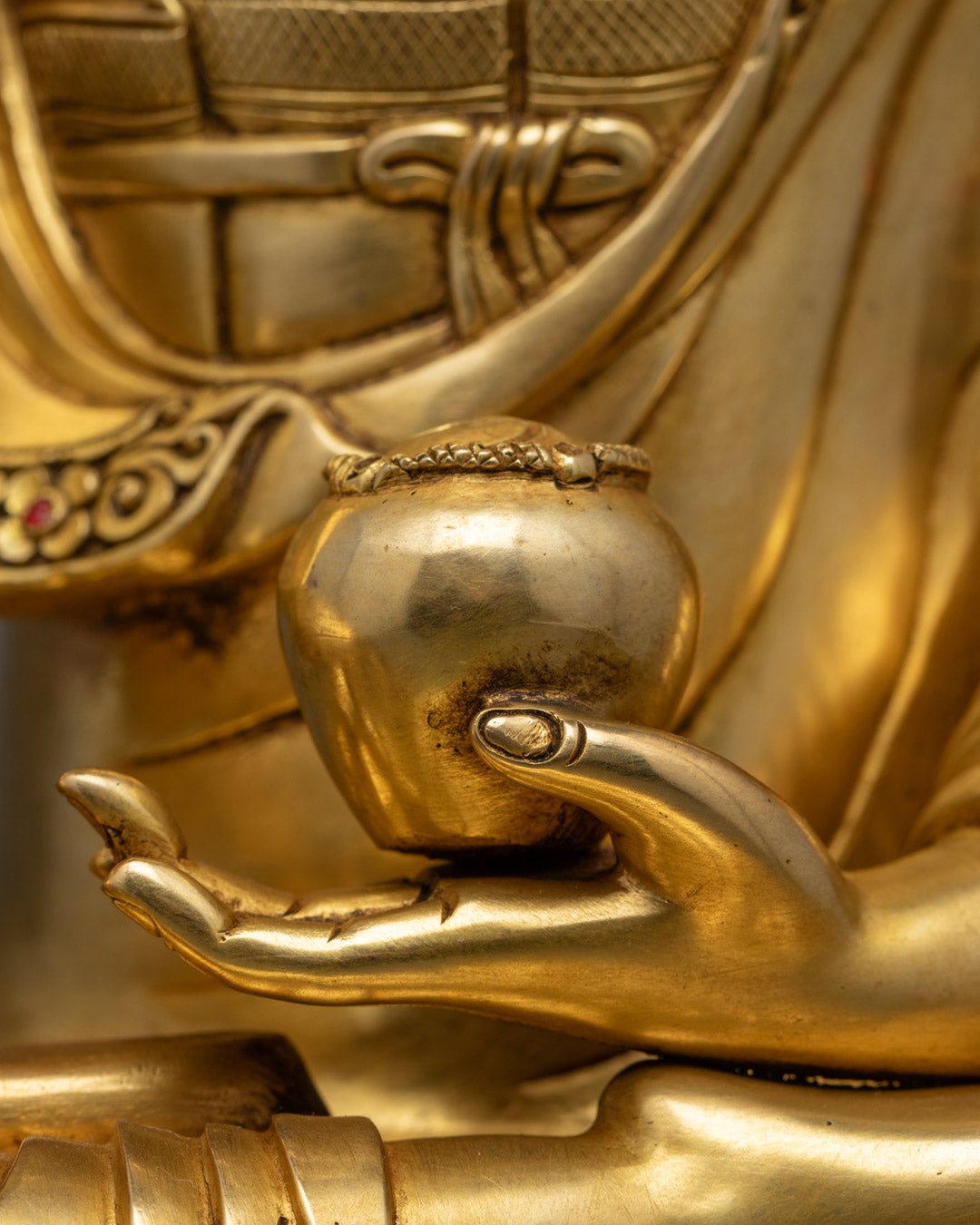 Traditional Shakyamuni Buddha Statue | Nepalese Craftmanship