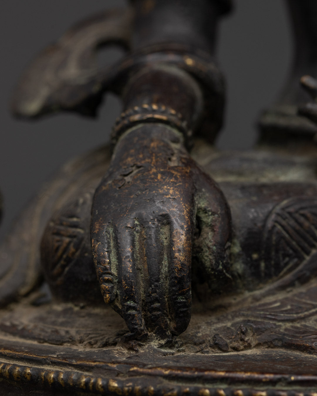 Oxidized Shakyamuni Buddha Statue | Antique Finishing