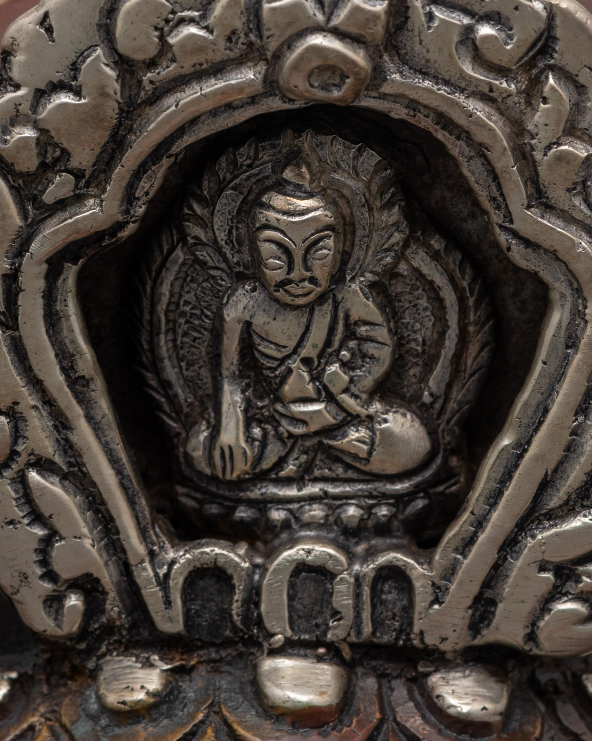 Oxidized Copper Shakyamuni Buddha Stupa | Silver-Plating Finishing