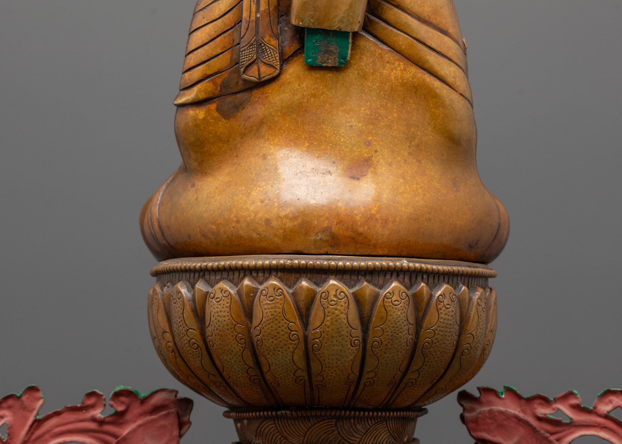 Japanese Mitrugpa Statue | A Testament to Sacred Craftsmanship