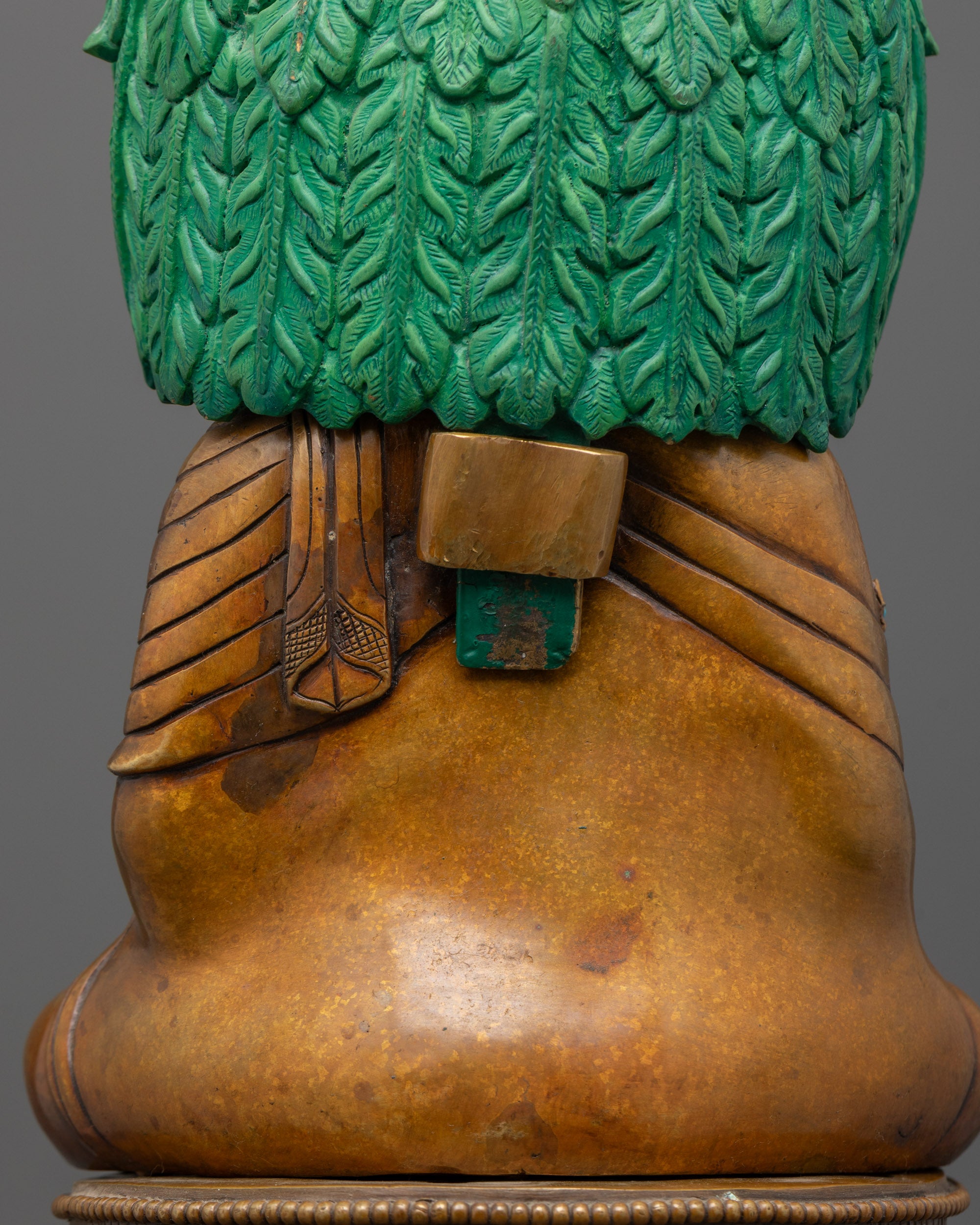 Japanese Mitrugpa Statue | A Testament to Sacred Craftsmanship