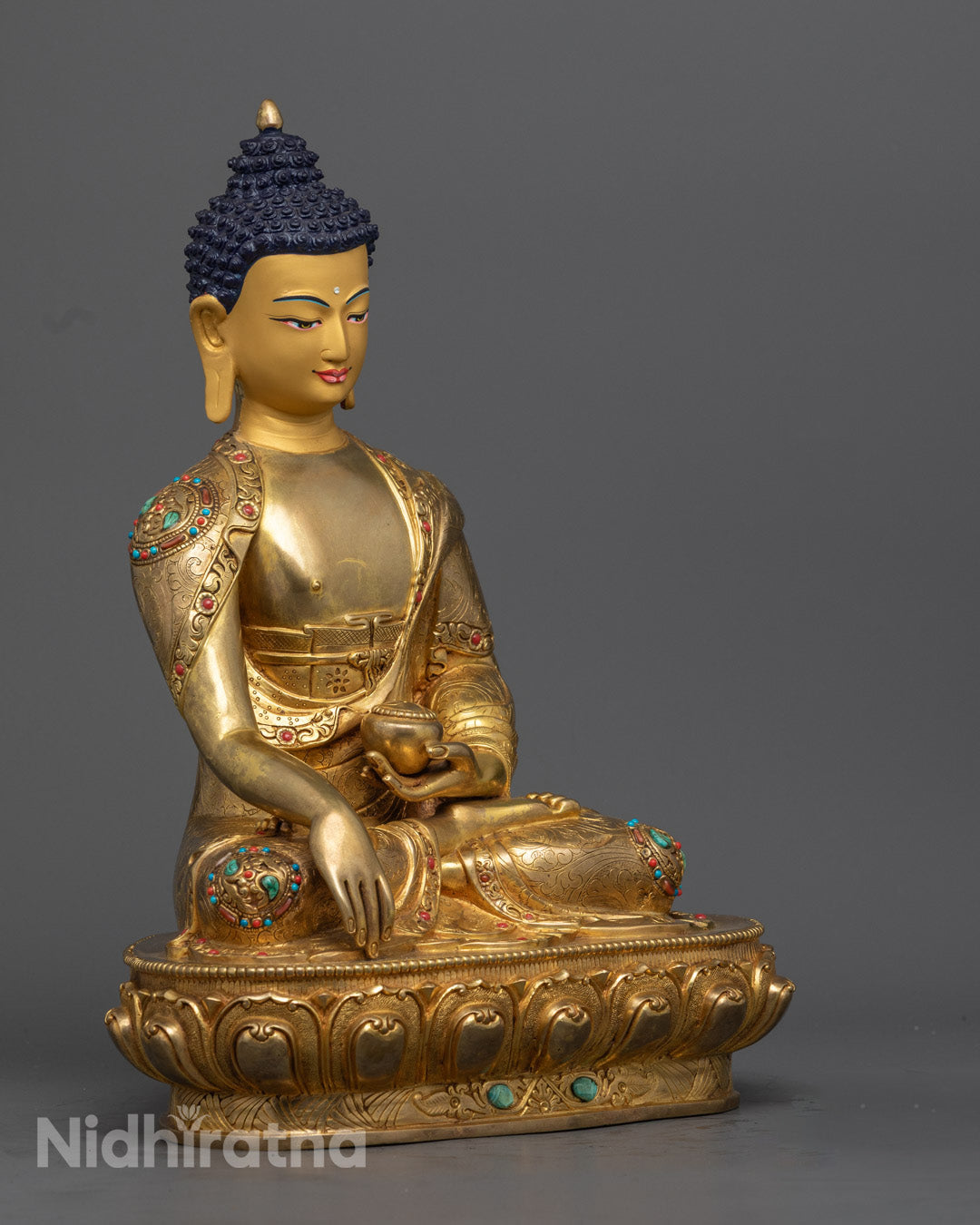 Buddha Shakyamuni Statue – Traditional Nepalese Handcrafted Meditation Figure