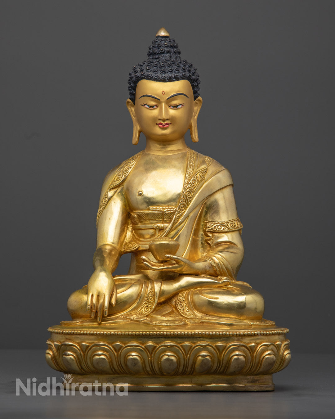 Buddhist Shakyamuni Buddha Statue | Traditional Hand-Carved Sculpture