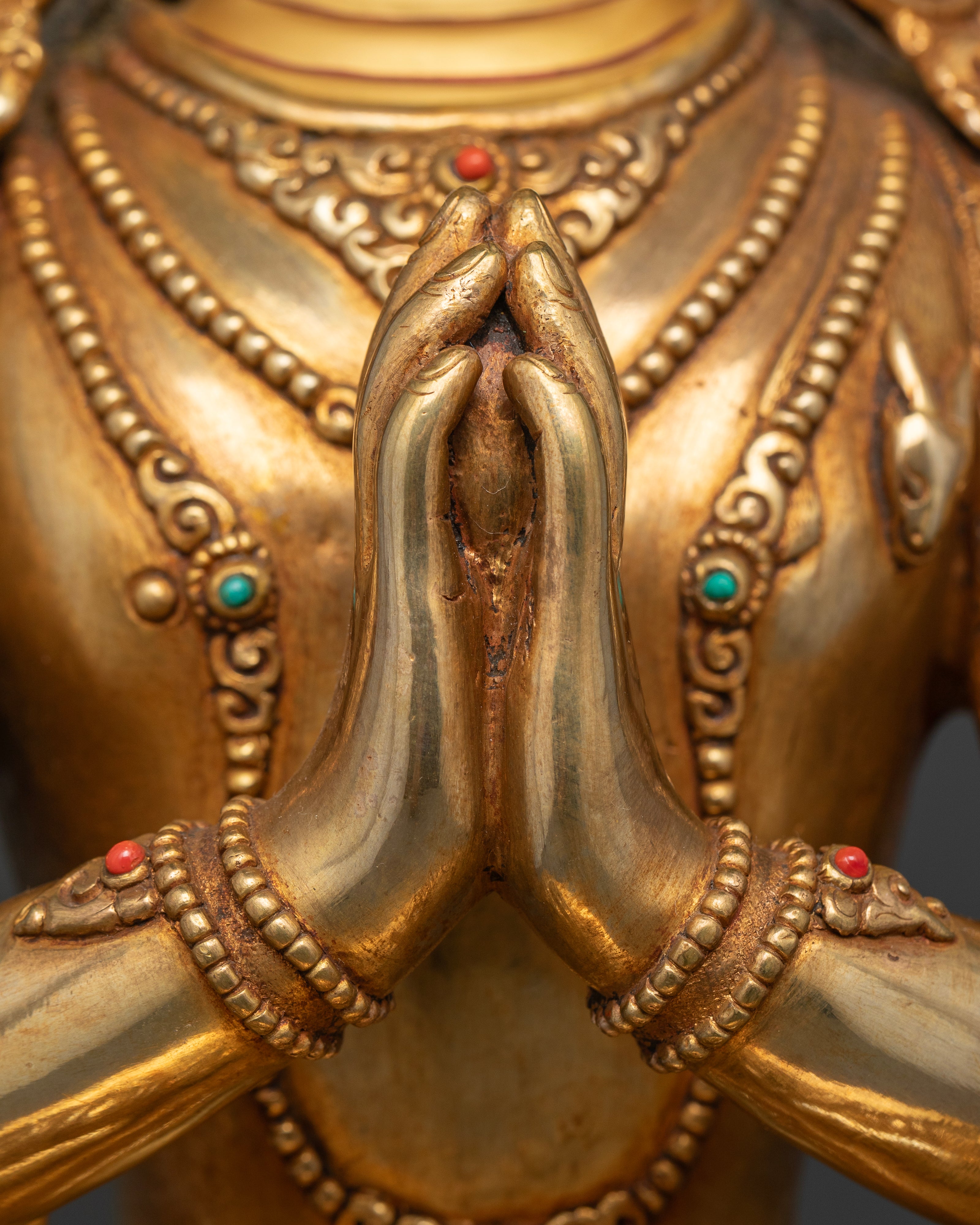 Four-Armed Chenrezig: Radiant Compassion with a Sacred Halo