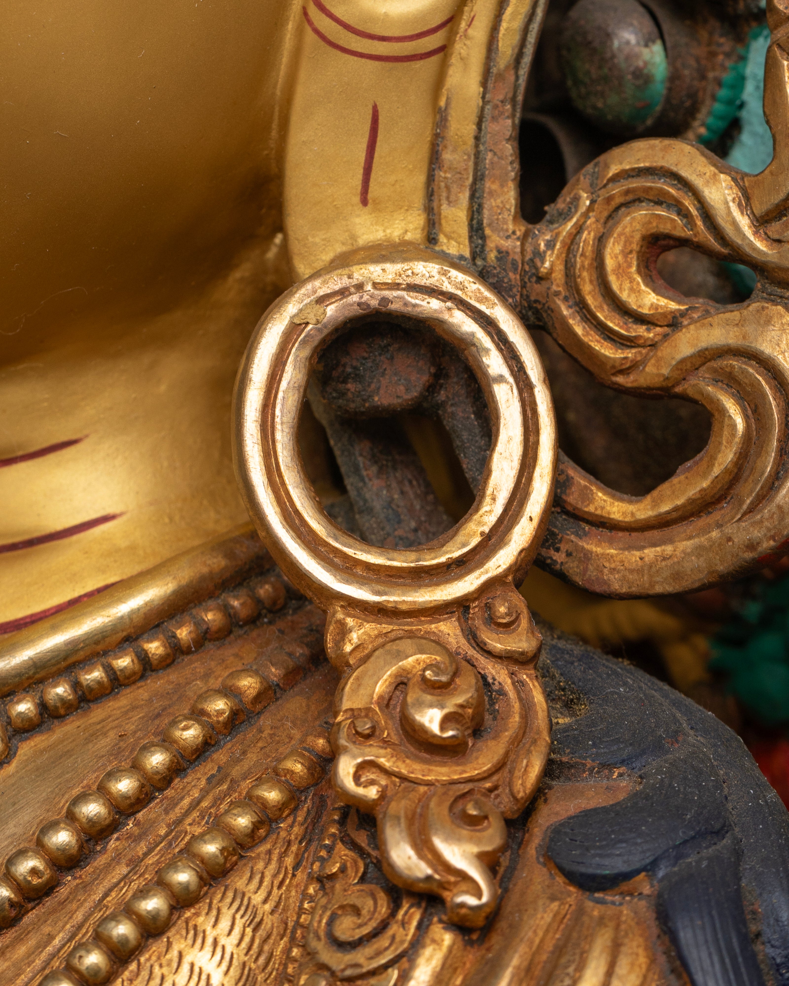 Four-Armed Chenrezig: Radiant Compassion with a Sacred Halo