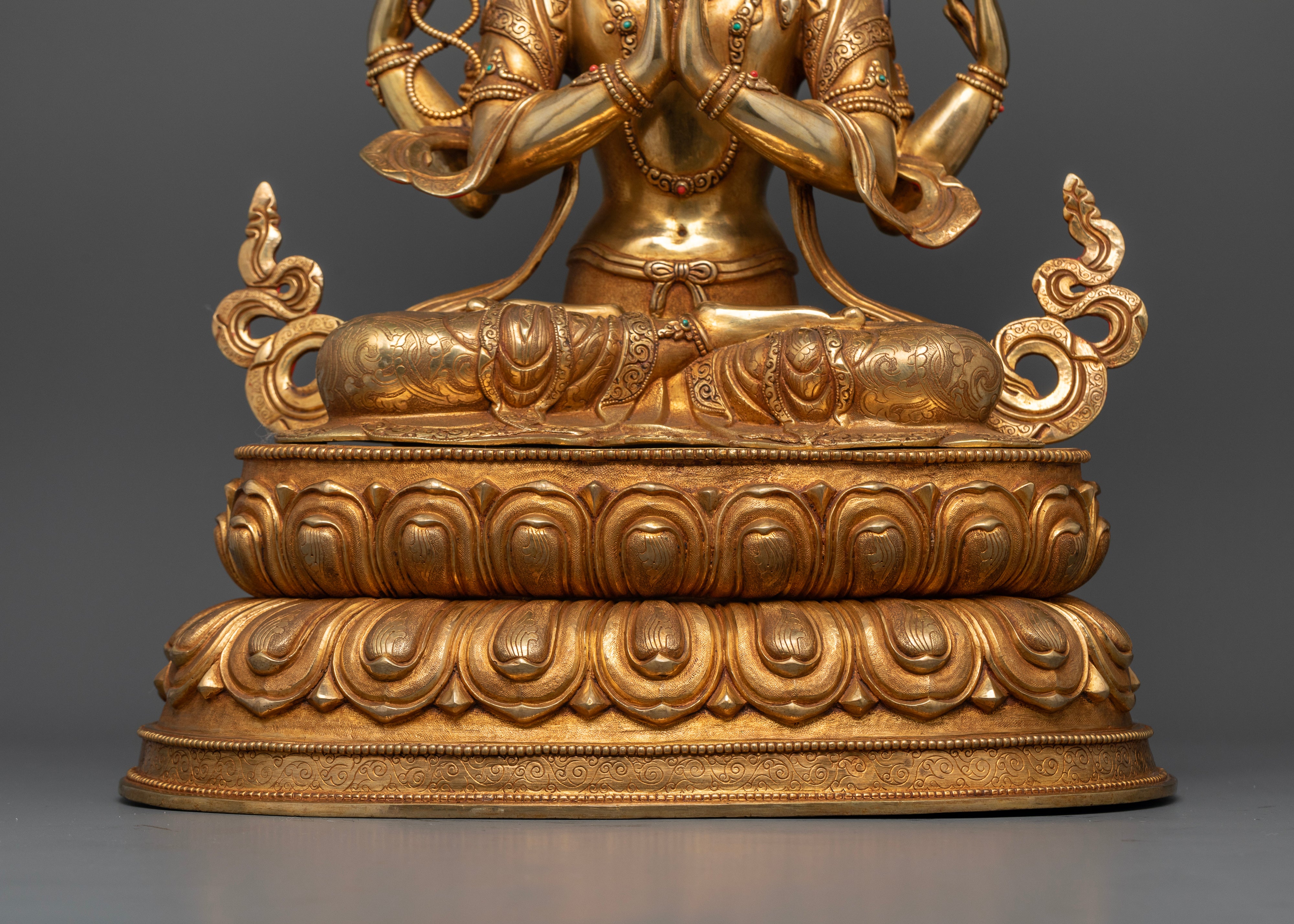 Four-Armed Chenrezig: Radiant Compassion with a Sacred Halo