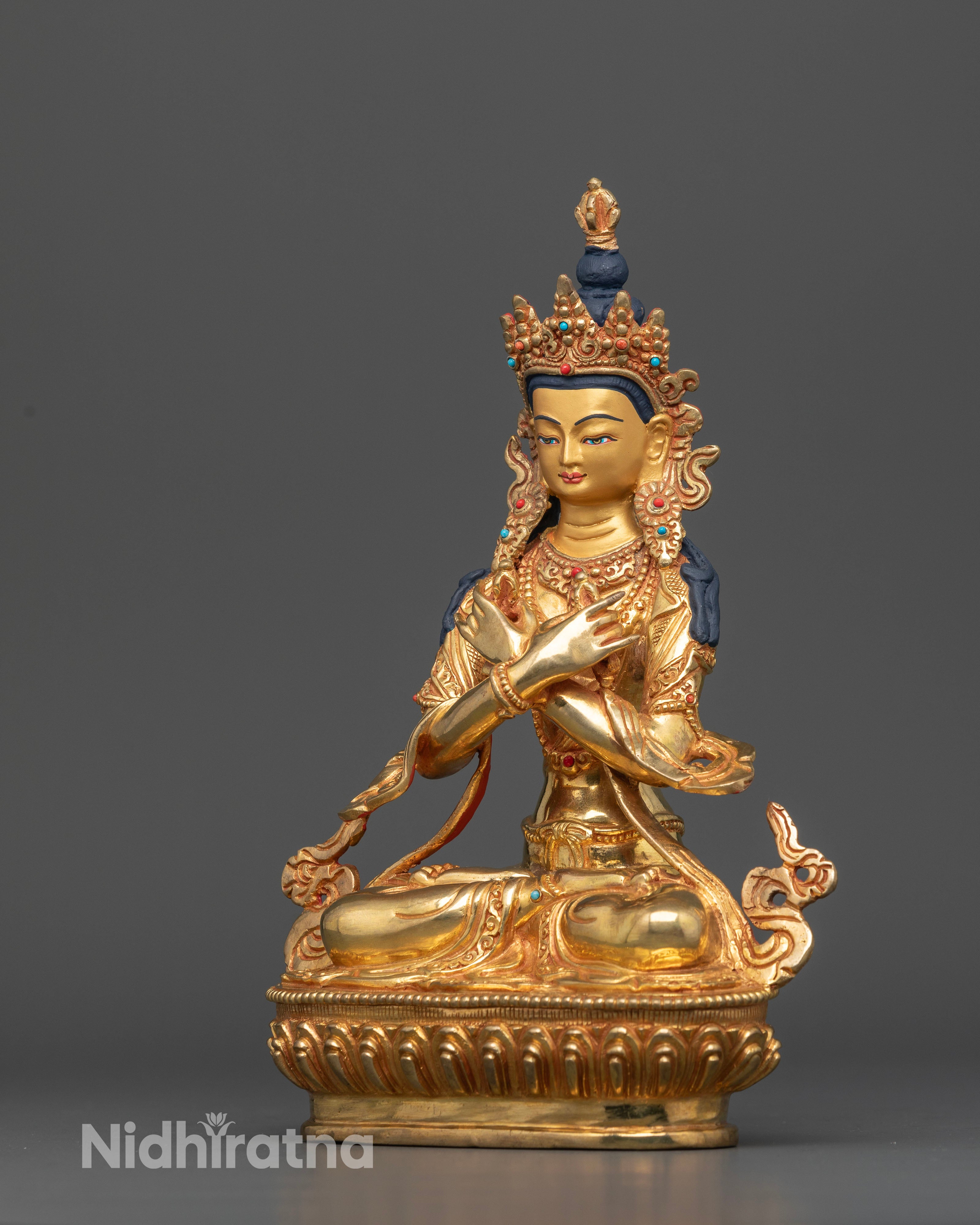 Gold-Gilded Vajradhara: The Radiant Holder of the Vajra