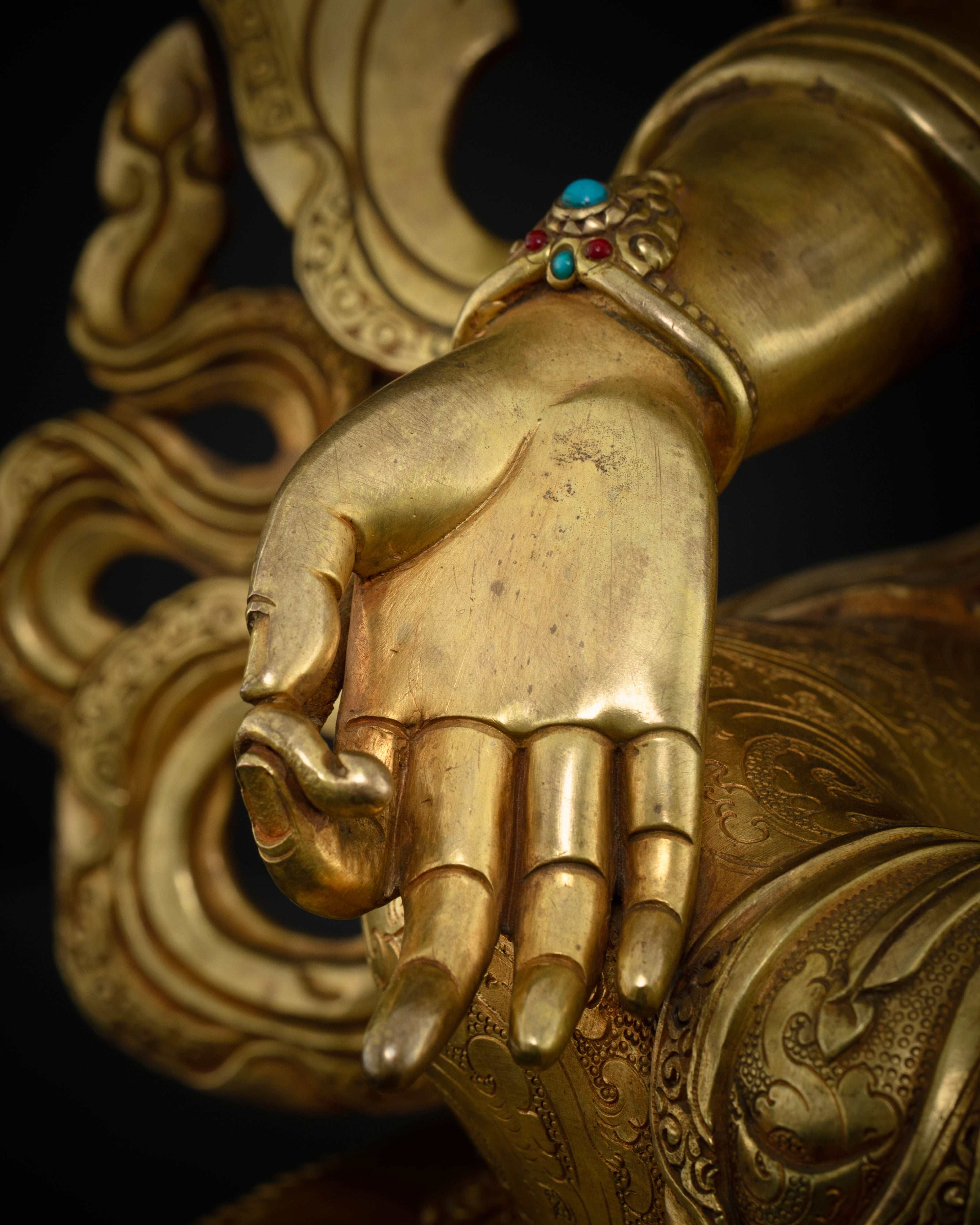 Green Tara Statue: Compassion & Healing