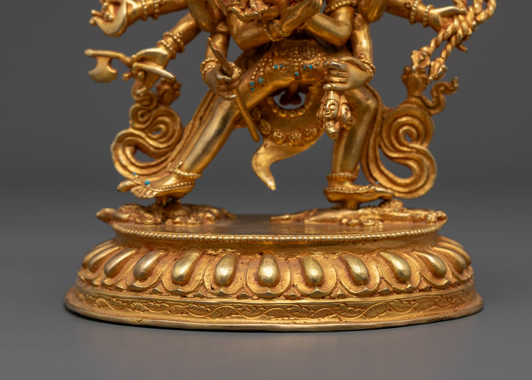 Chakrasamvara in Union Statue | Consort Vajravarahi