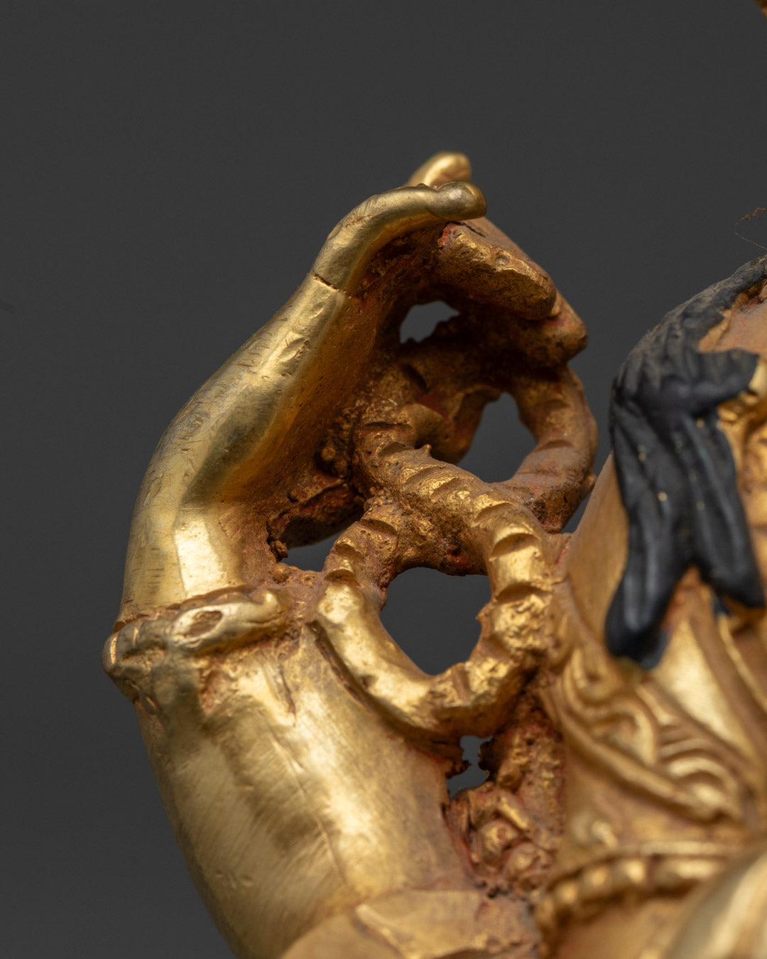 Chenrezig Statue: Handcrafted Art for Meditation