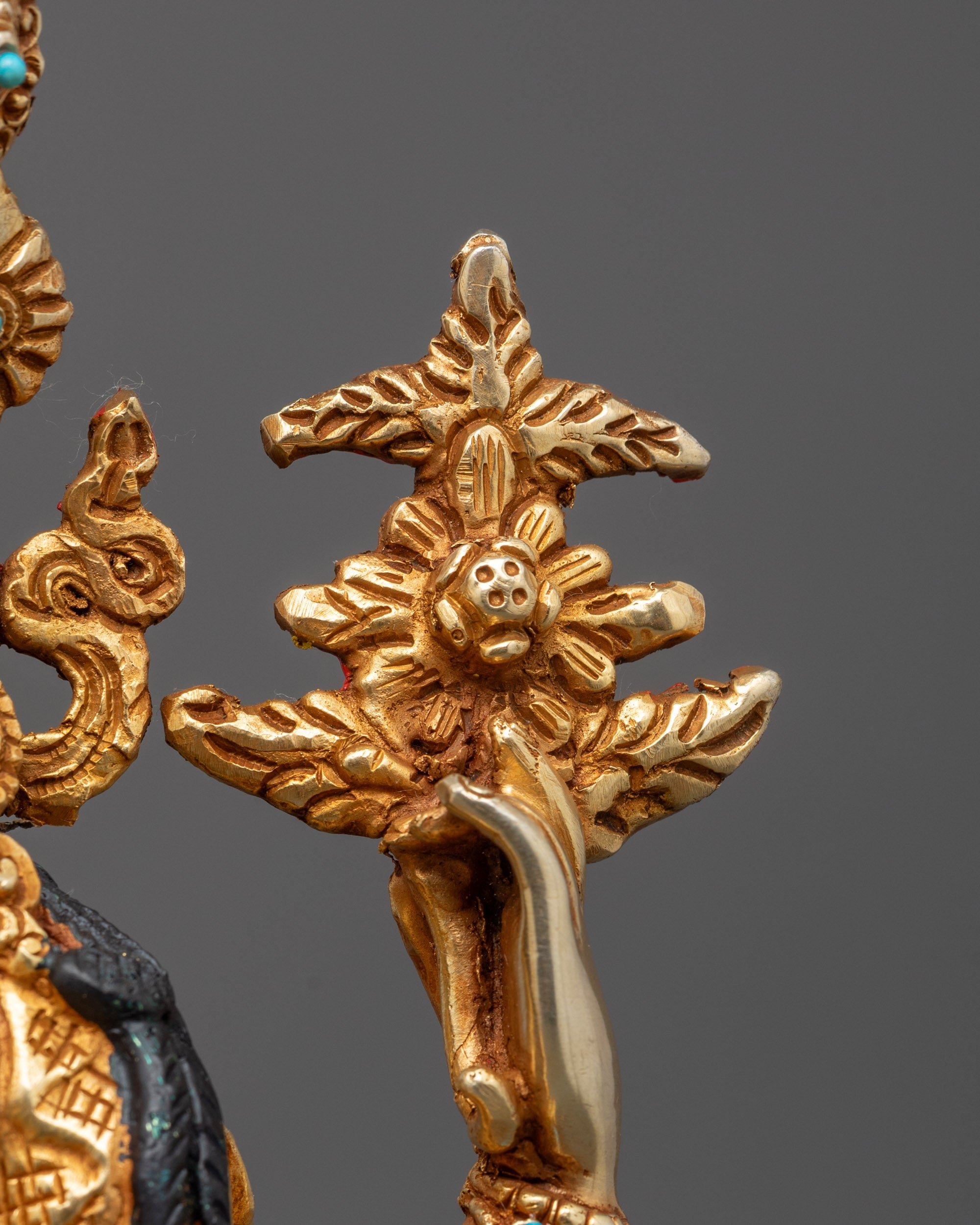 Nepalese Chenrezig Statue | Traditional Lost-Wax Method Artwork