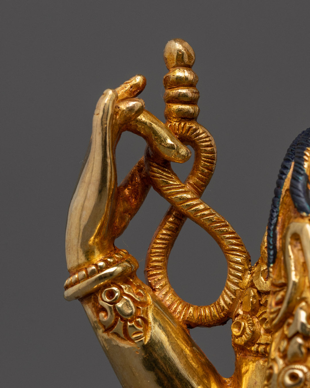 Chenrezig (Avalokiteshvara) Statue | Traditional Buddhist Art