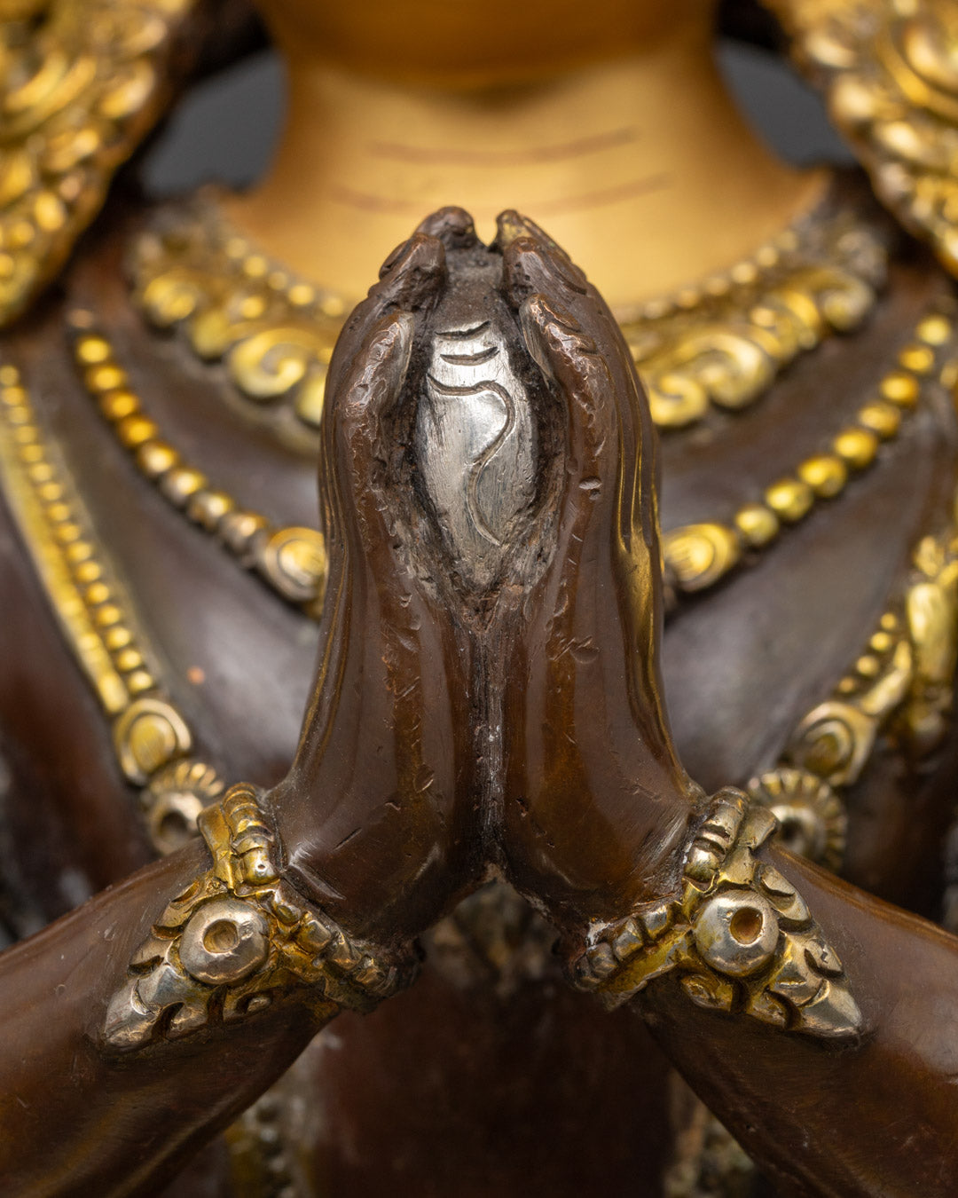 Chenrezig Statue | Hand-crafted Buddhist Sculpture