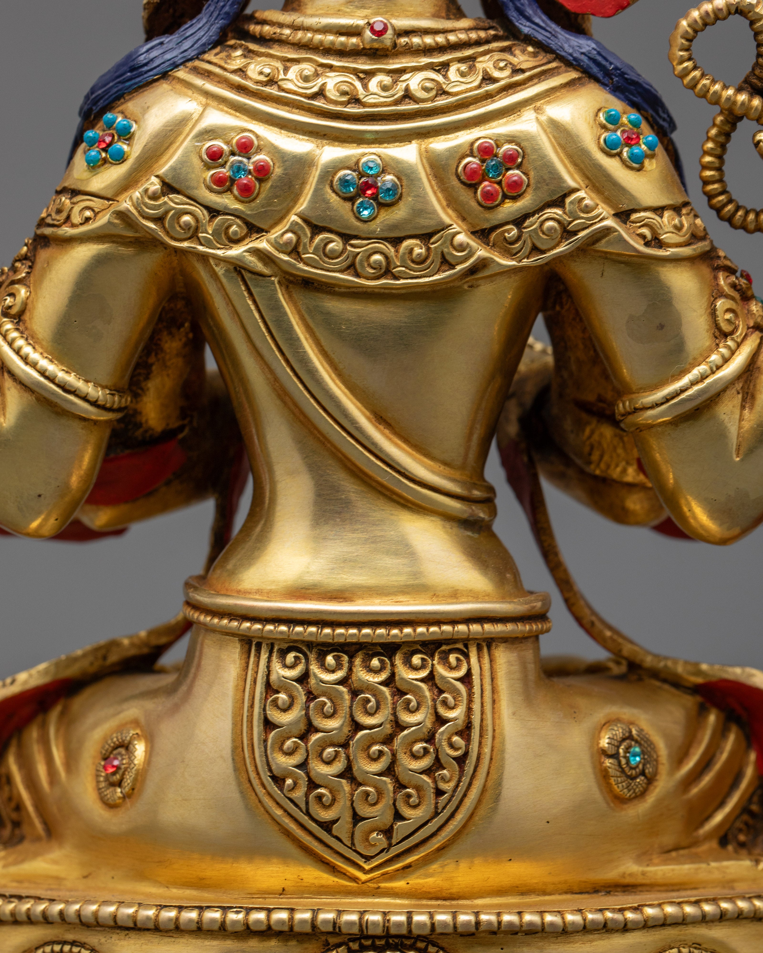 Chenrezig Statue | Multiple‑Armed Compassion Icon