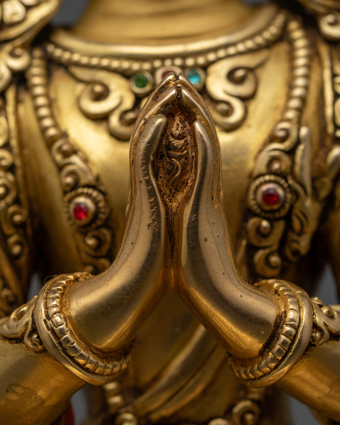 Chenrezig Buddha Statue – Gold-Plated Copper Avalokiteshvara Figurine with Om Mani Padme Hum Mantra Compartment, Handcrafted in Nepal