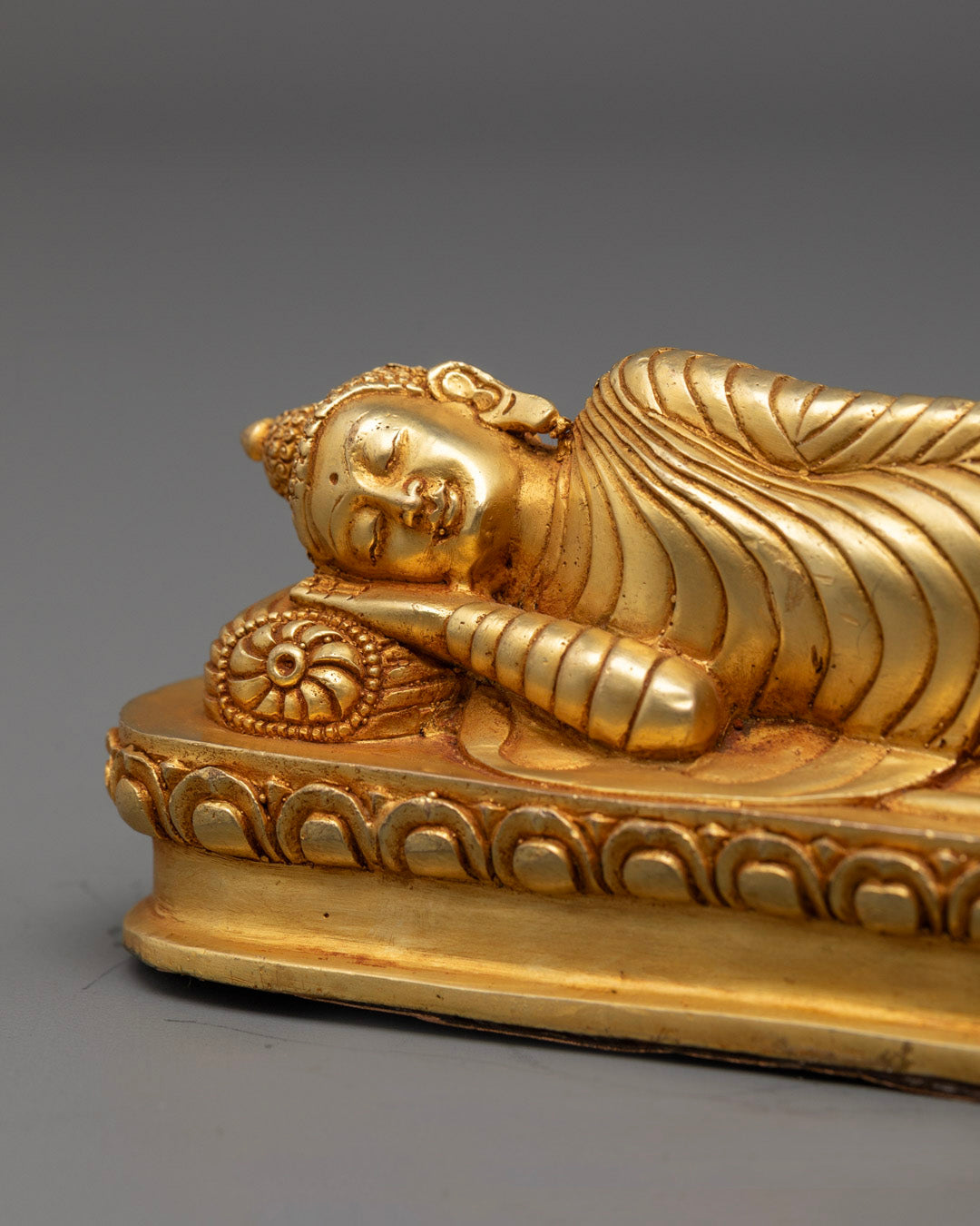 Shakyamuni Buddha’s Serene Face with Intricate Acrylic Paint Detailing