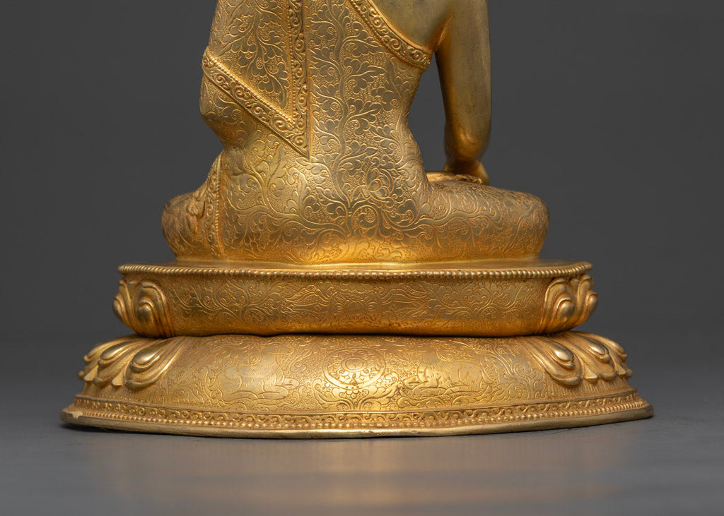Crowned Shakyamuni Buddha Statue: Tibetan Art