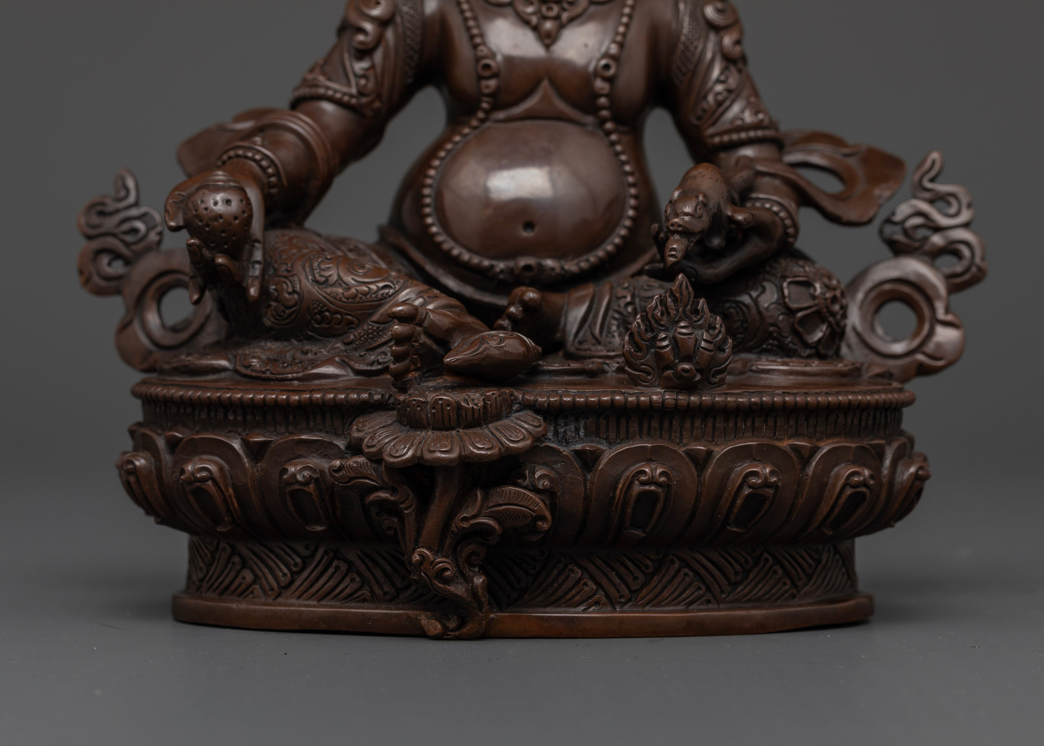 Full Oxidized Zambhala Statue: A Symbol of Wealth