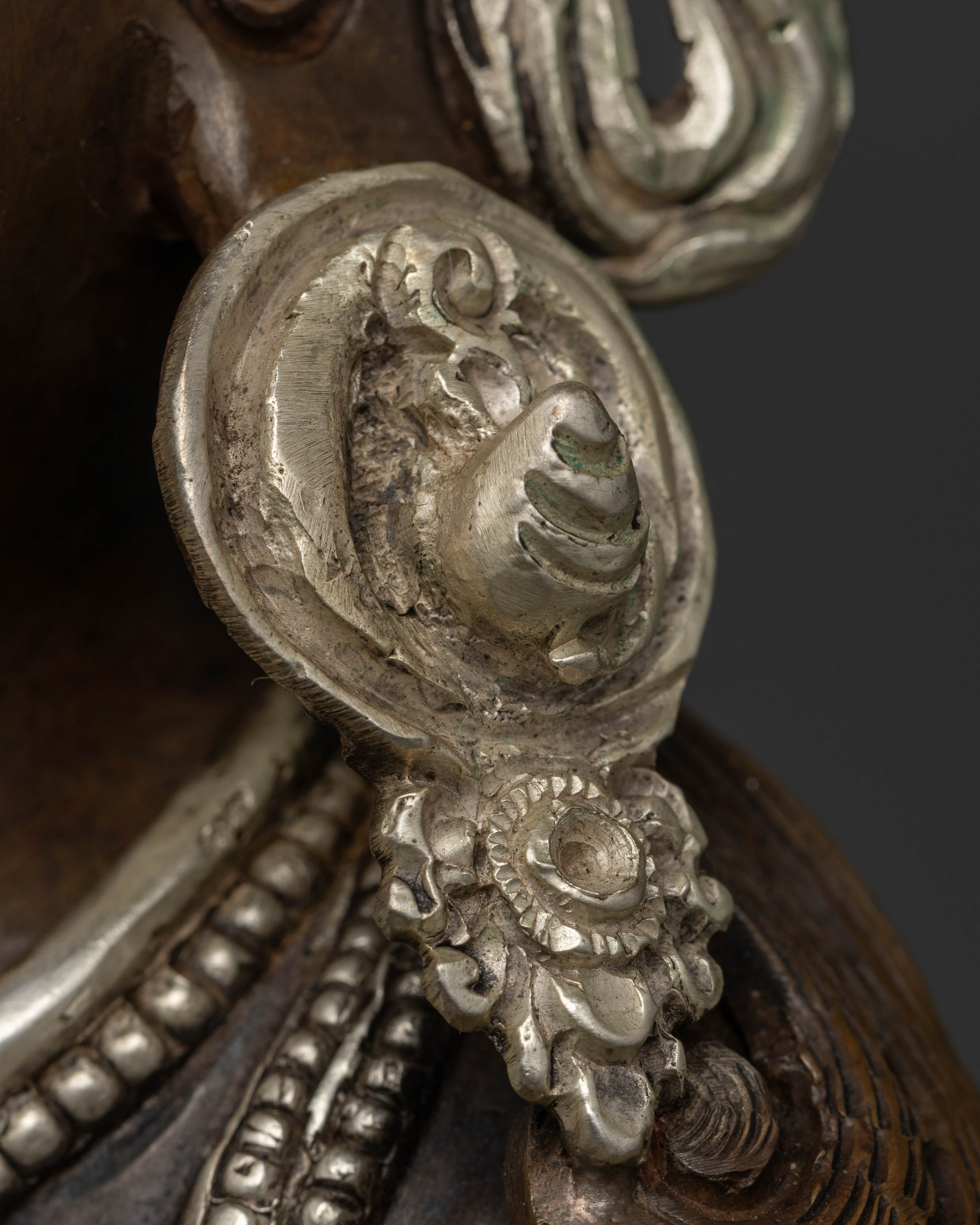 Green Dzambhala with Consort Statue: Symbol of Prosperity and Harmony