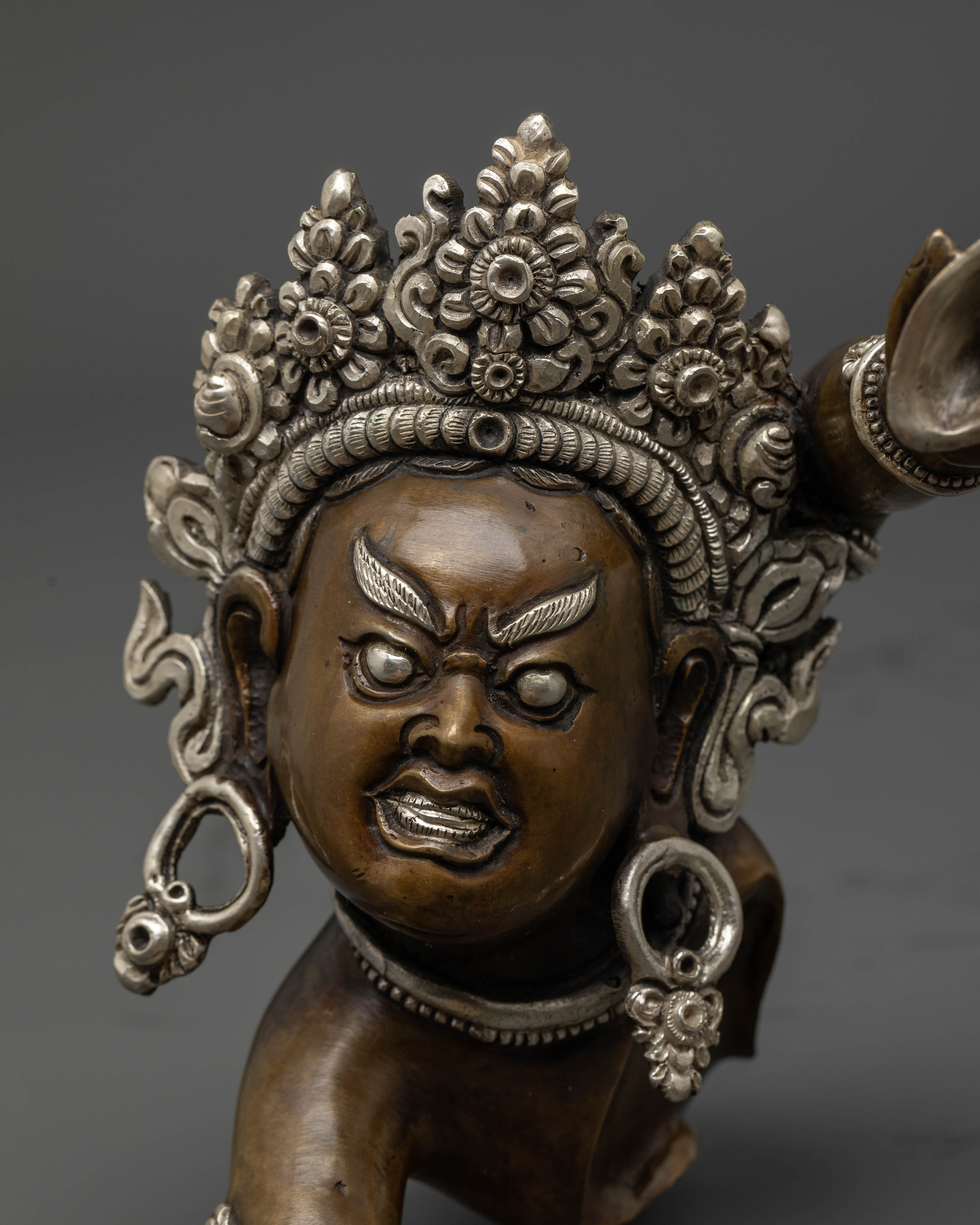 Green Dzambhala with Consort Statue: Symbol of Prosperity and Harmony