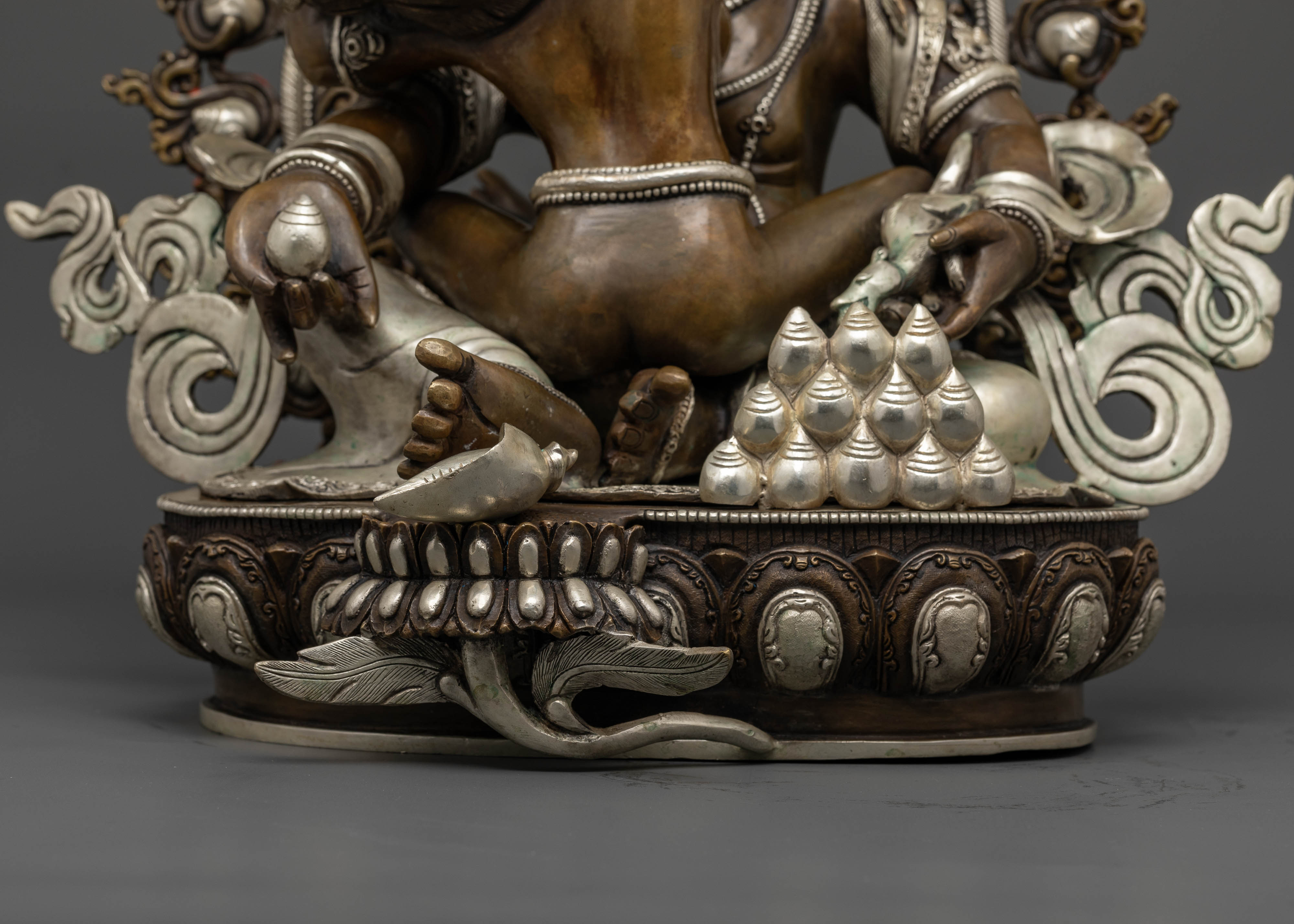 Green Dzambhala with Consort Statue: Symbol of Prosperity and Harmony