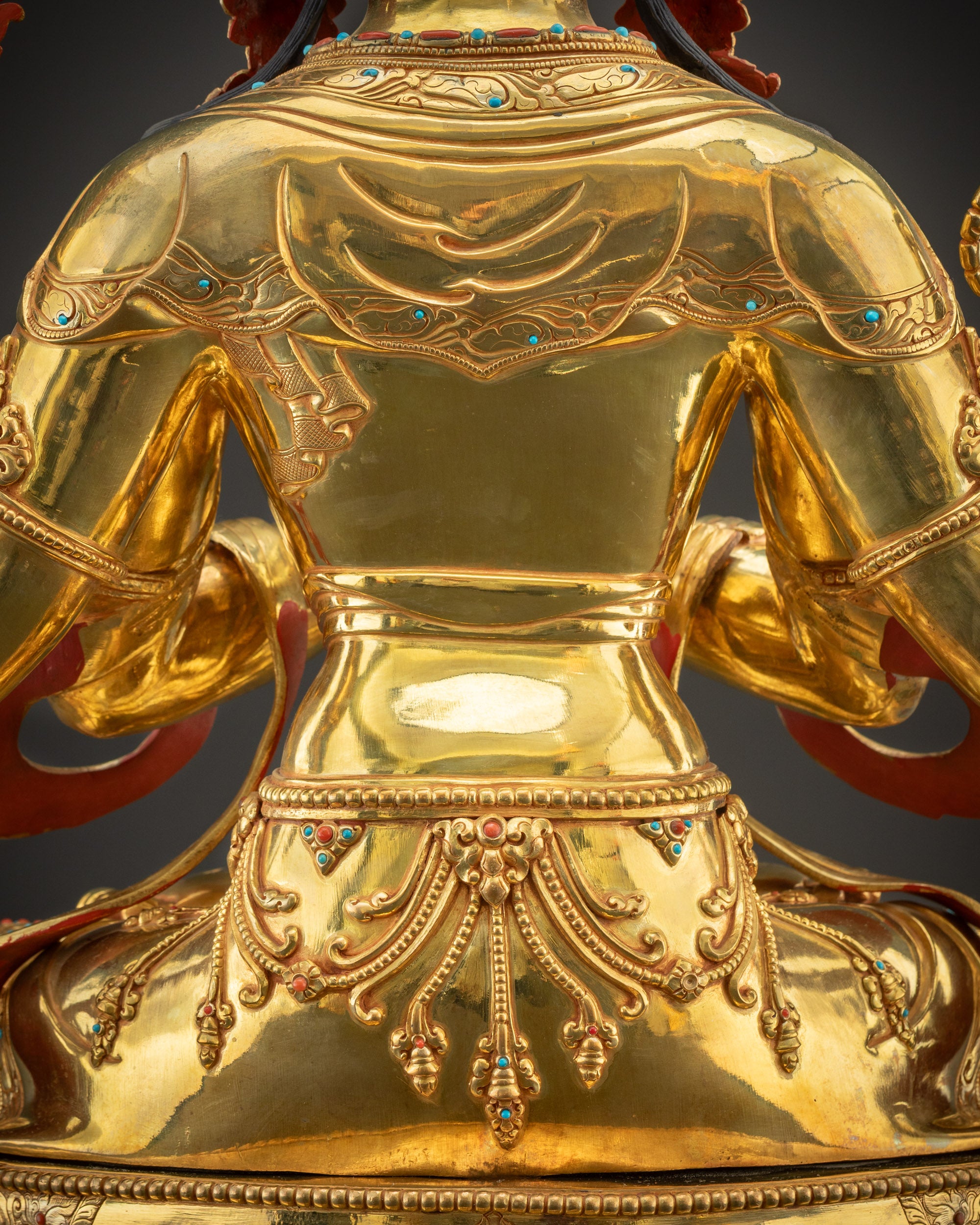 Detailed robe back view of Chenrezig Statue showing filigree patterns and textured carvings