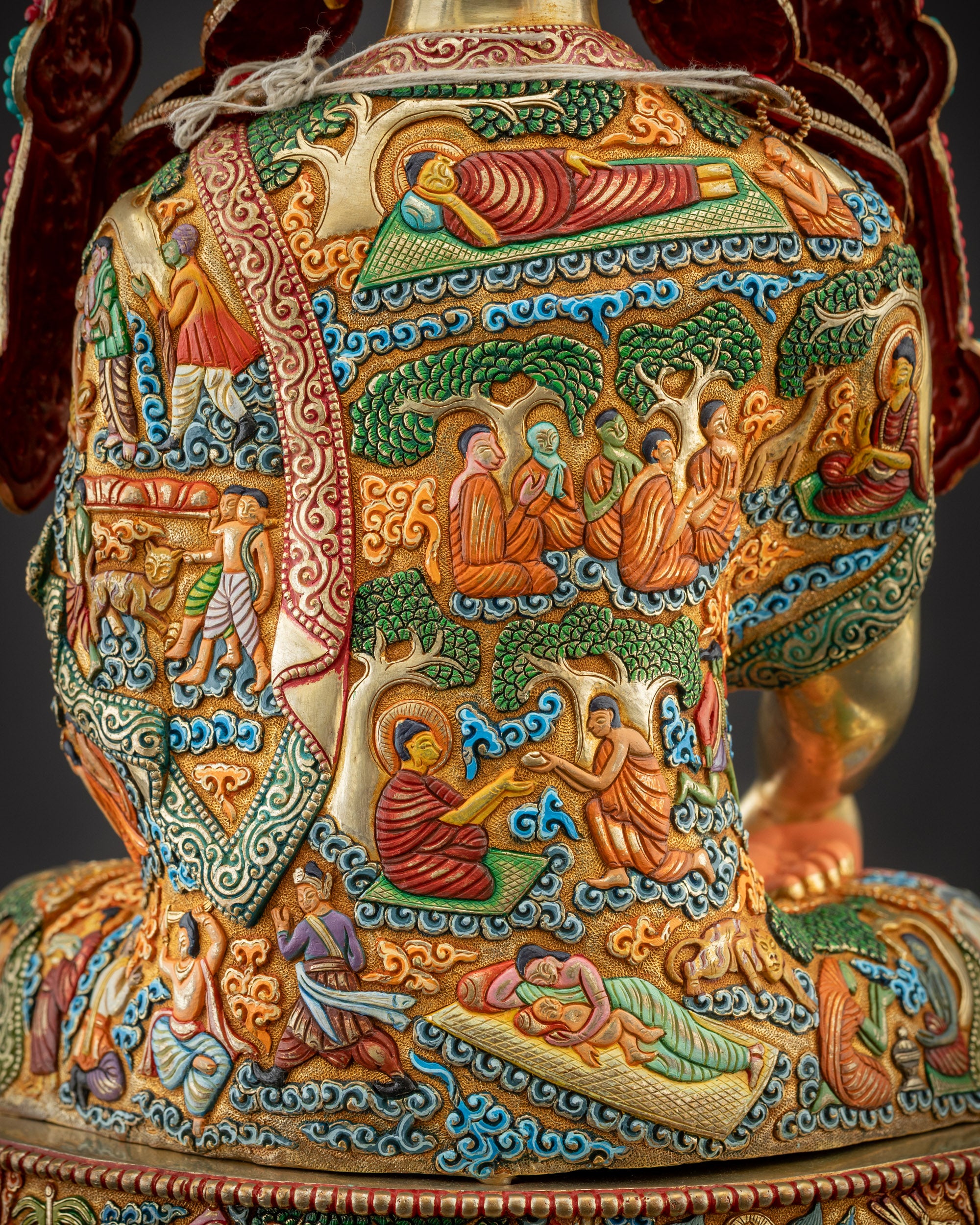 Detailed shot back Jowo Rinpoche Shakyamuni statue with painted historical carvings