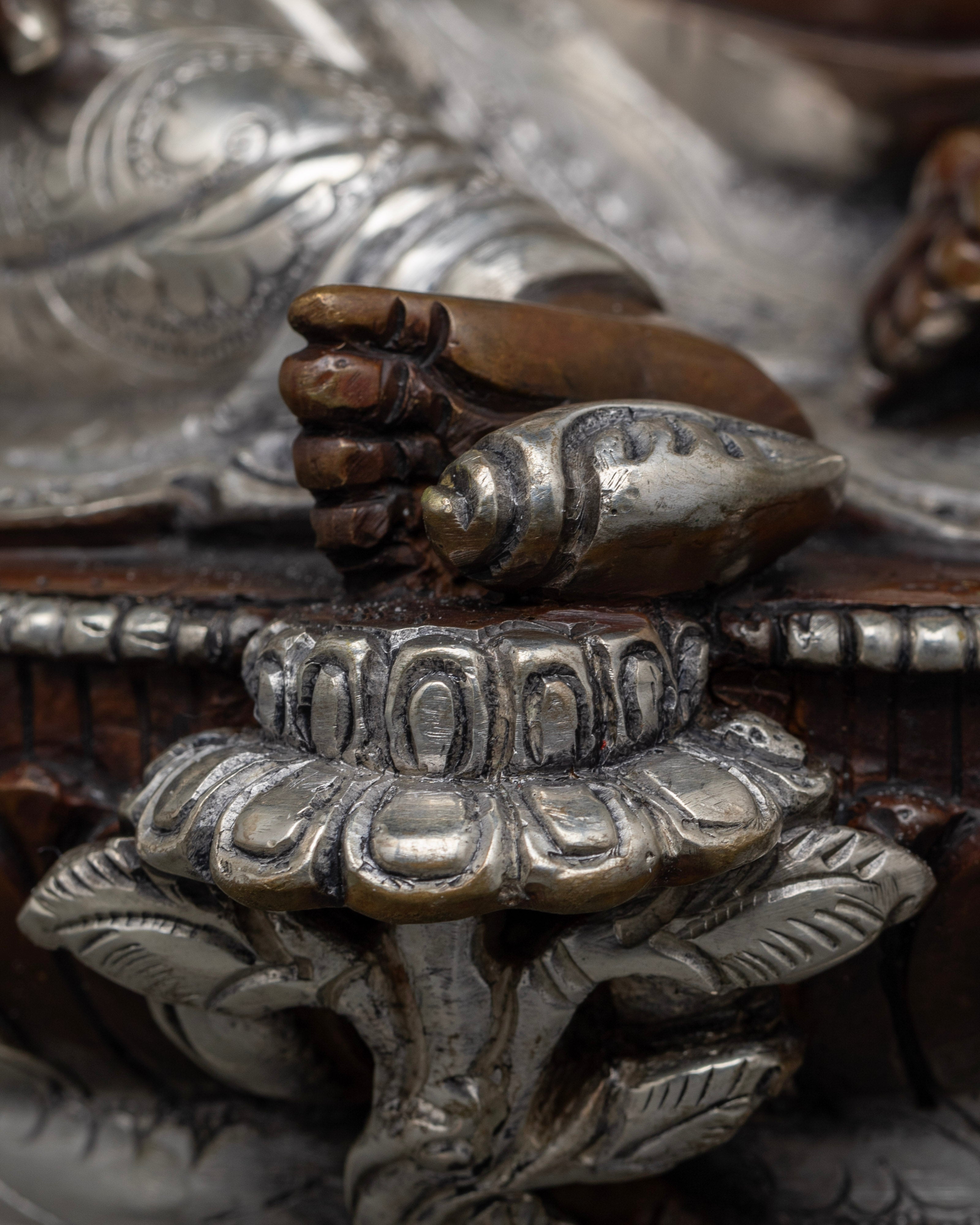 Oxidized Dzambhala Statue: A Spiritual Representation of Wealth