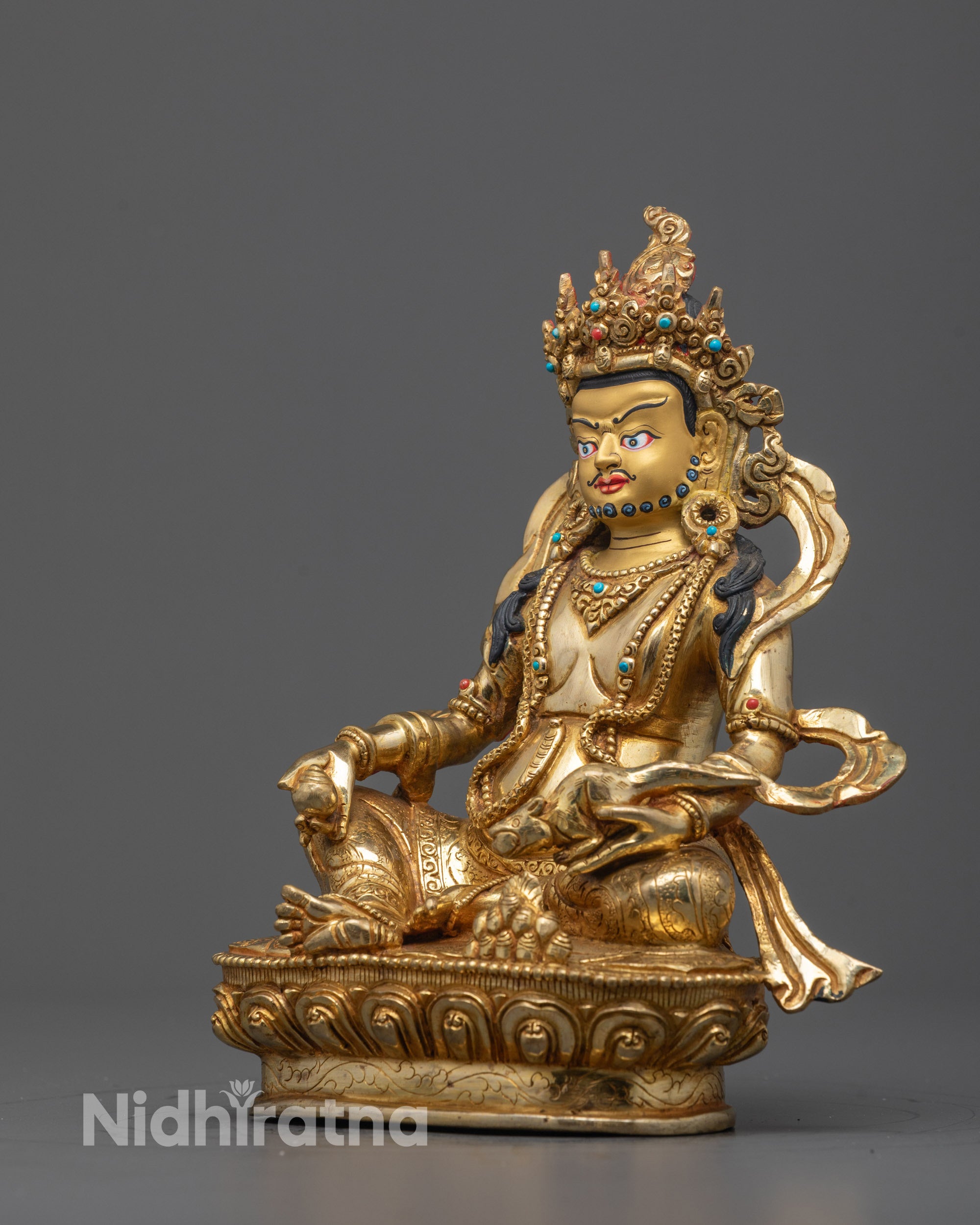 Dzambhala Statue | God of Wealth in Traditional Himalayan Art