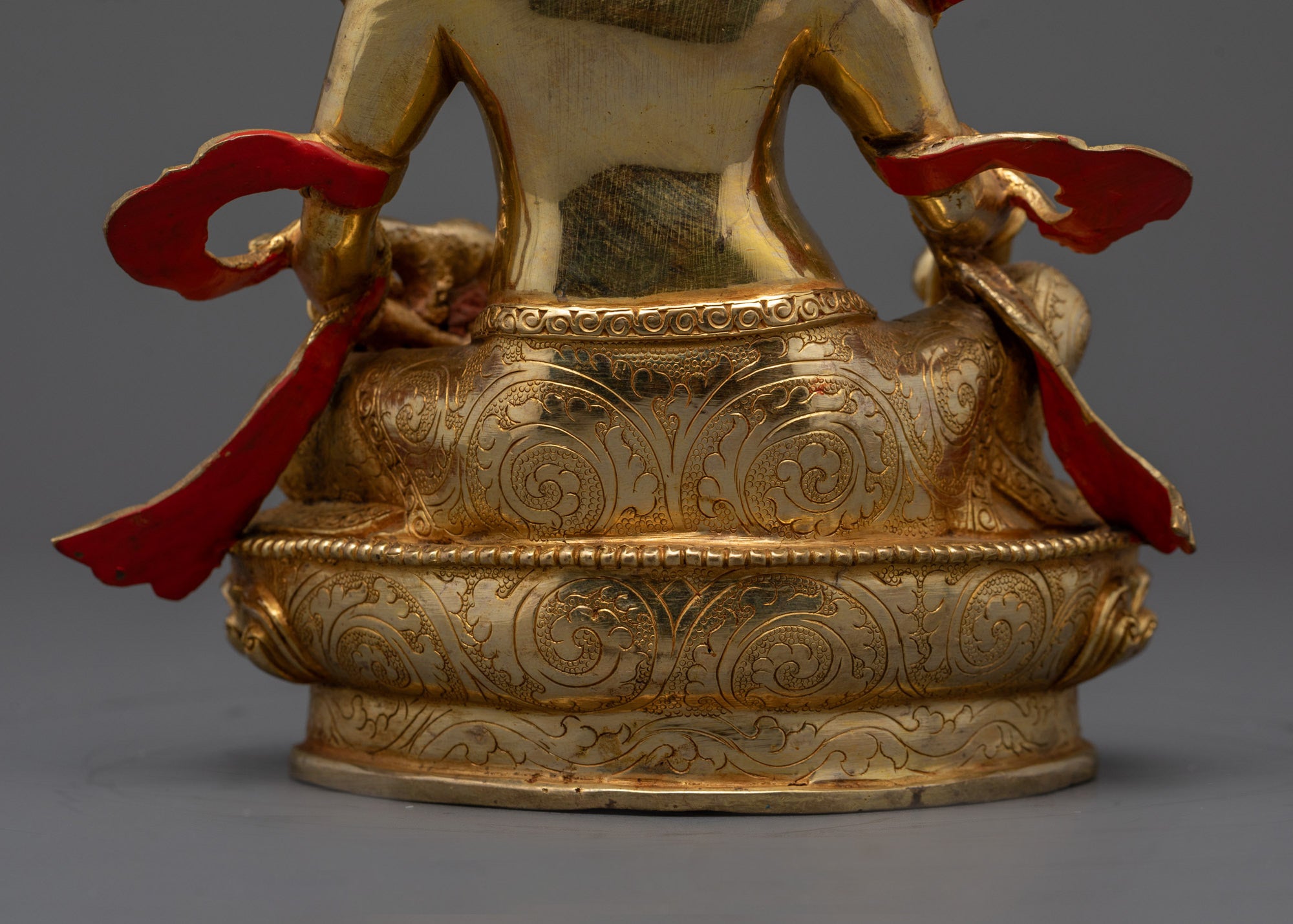 Dzambhala Statue | God of Wealth in Traditional Himalayan Art